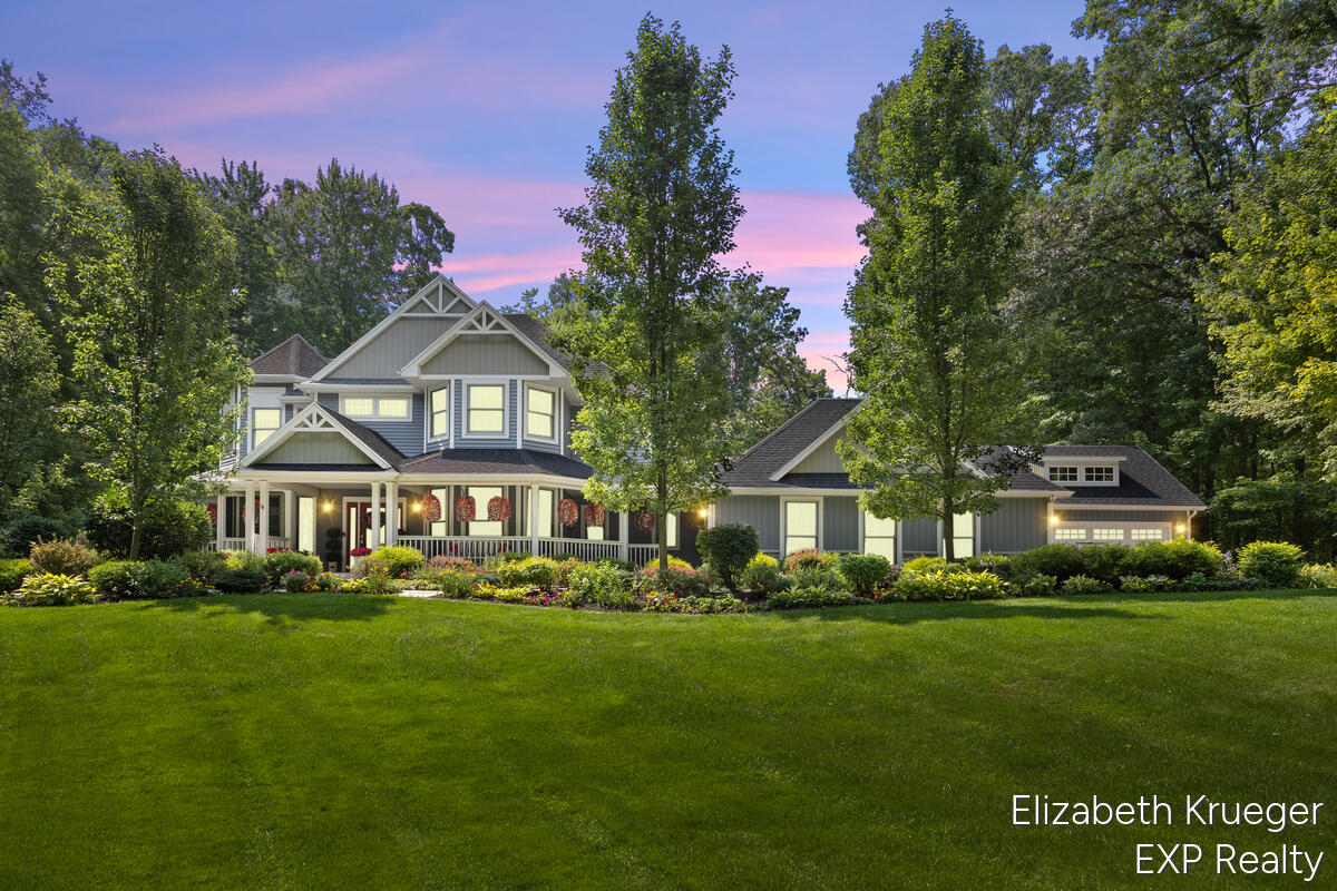8350 Winterforest Drive Ne Property Photo 1