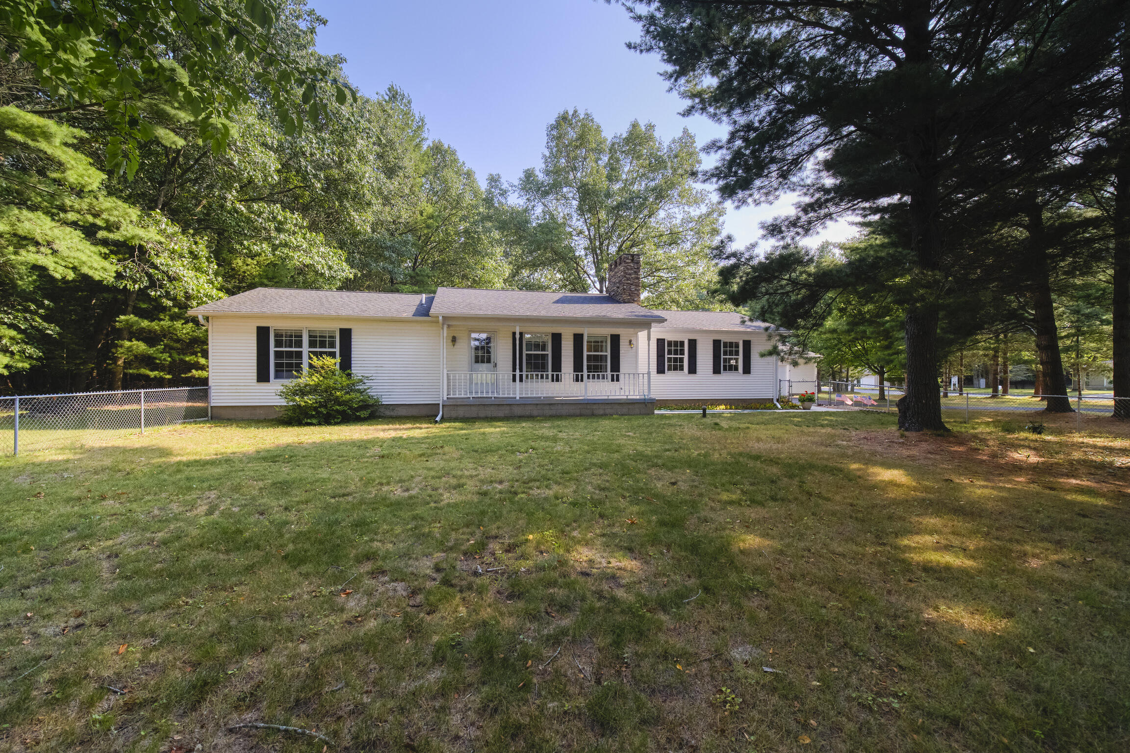 2615 Hill Road Property Photo 1