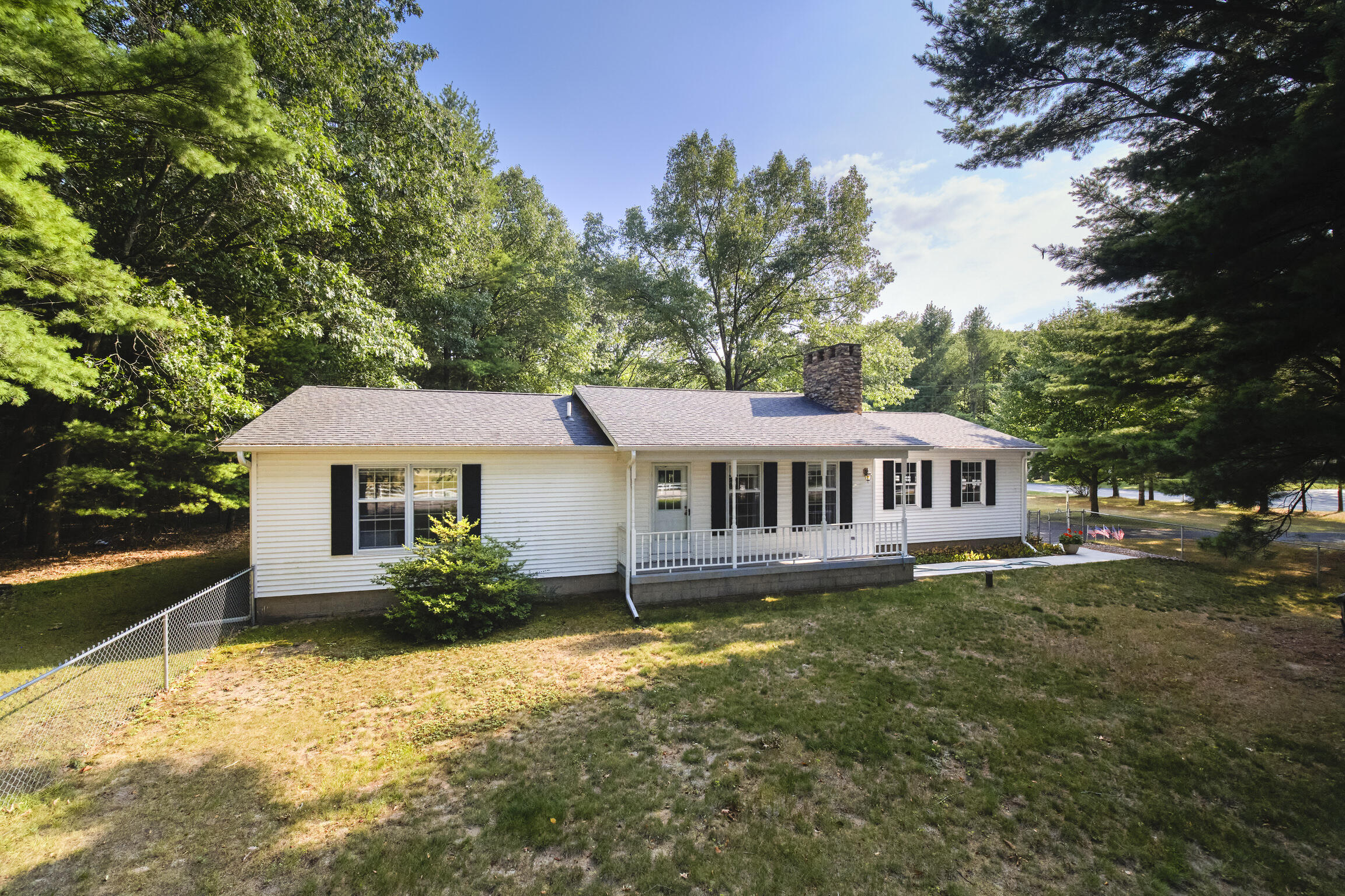 2615 Hill Road Property Photo 2