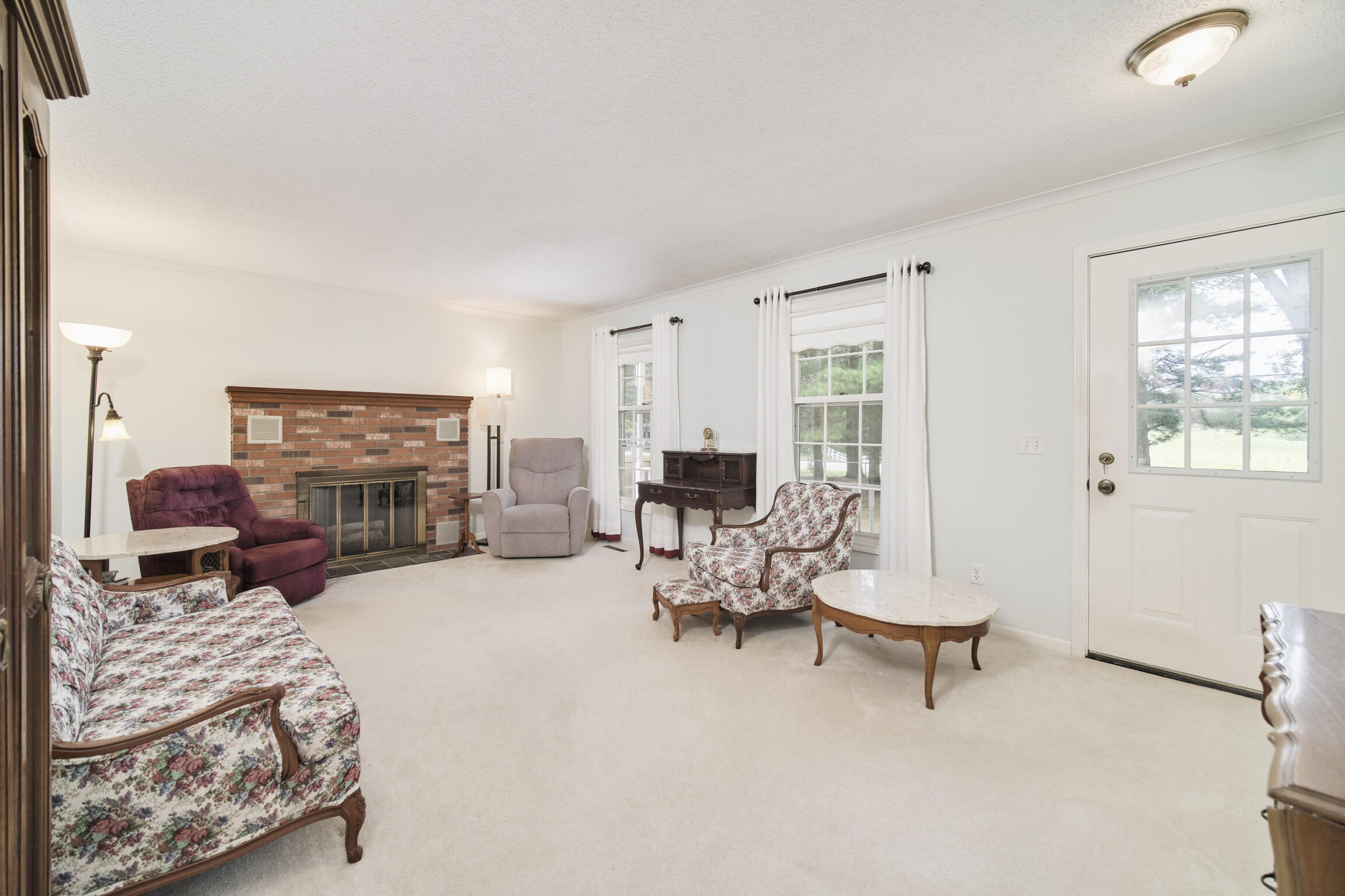 2615 Hill Road Property Photo 4
