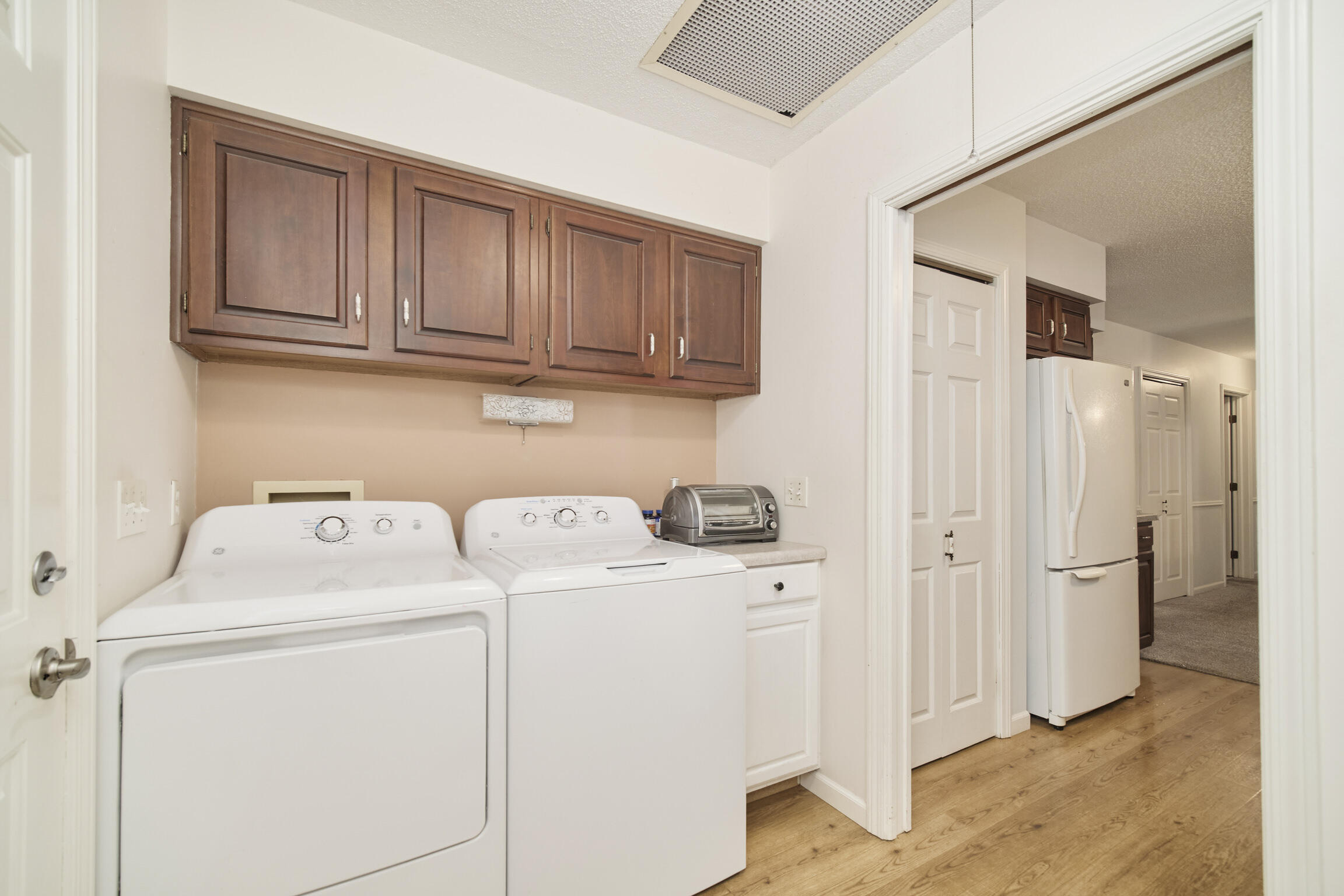 2615 Hill Road Property Photo 28