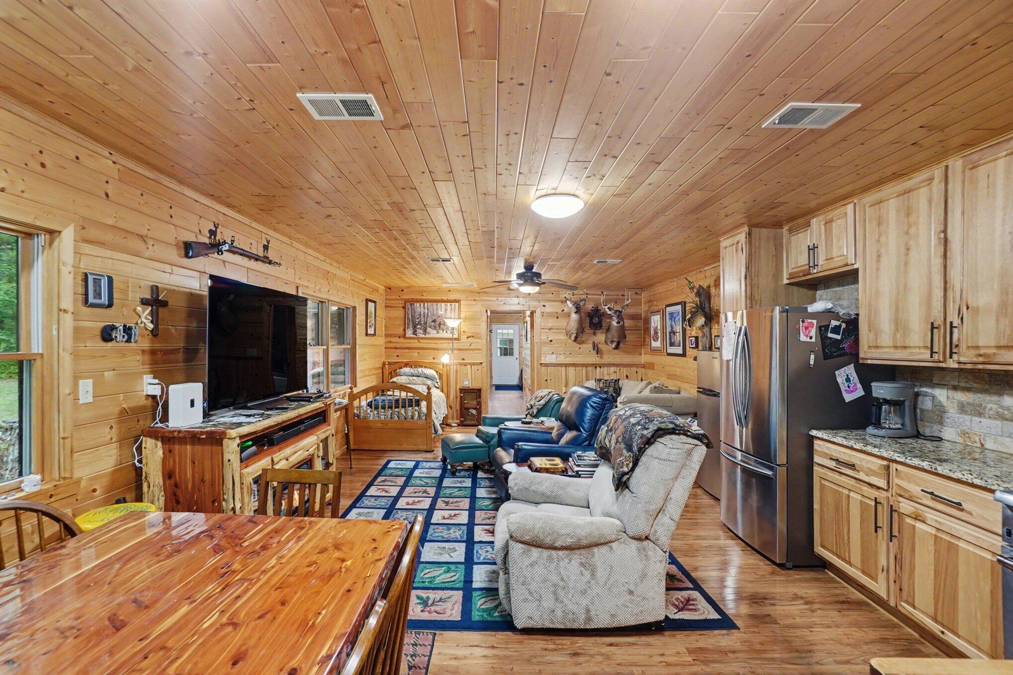 6898 E 5 Mile Road Property Photo 21