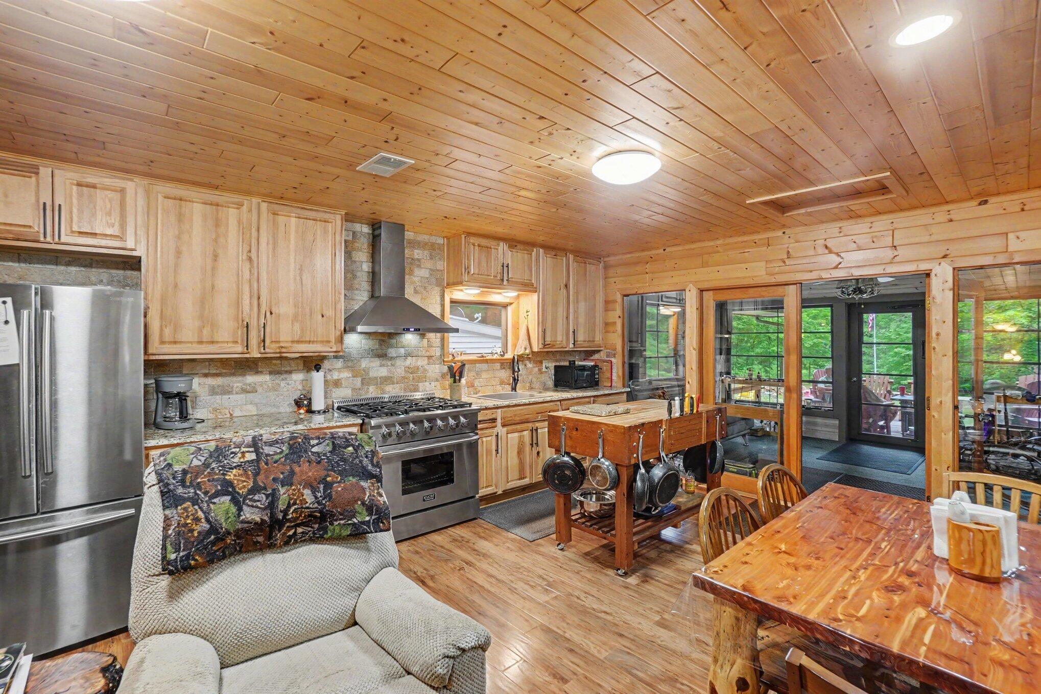6898 E 5 Mile Road Property Photo 27