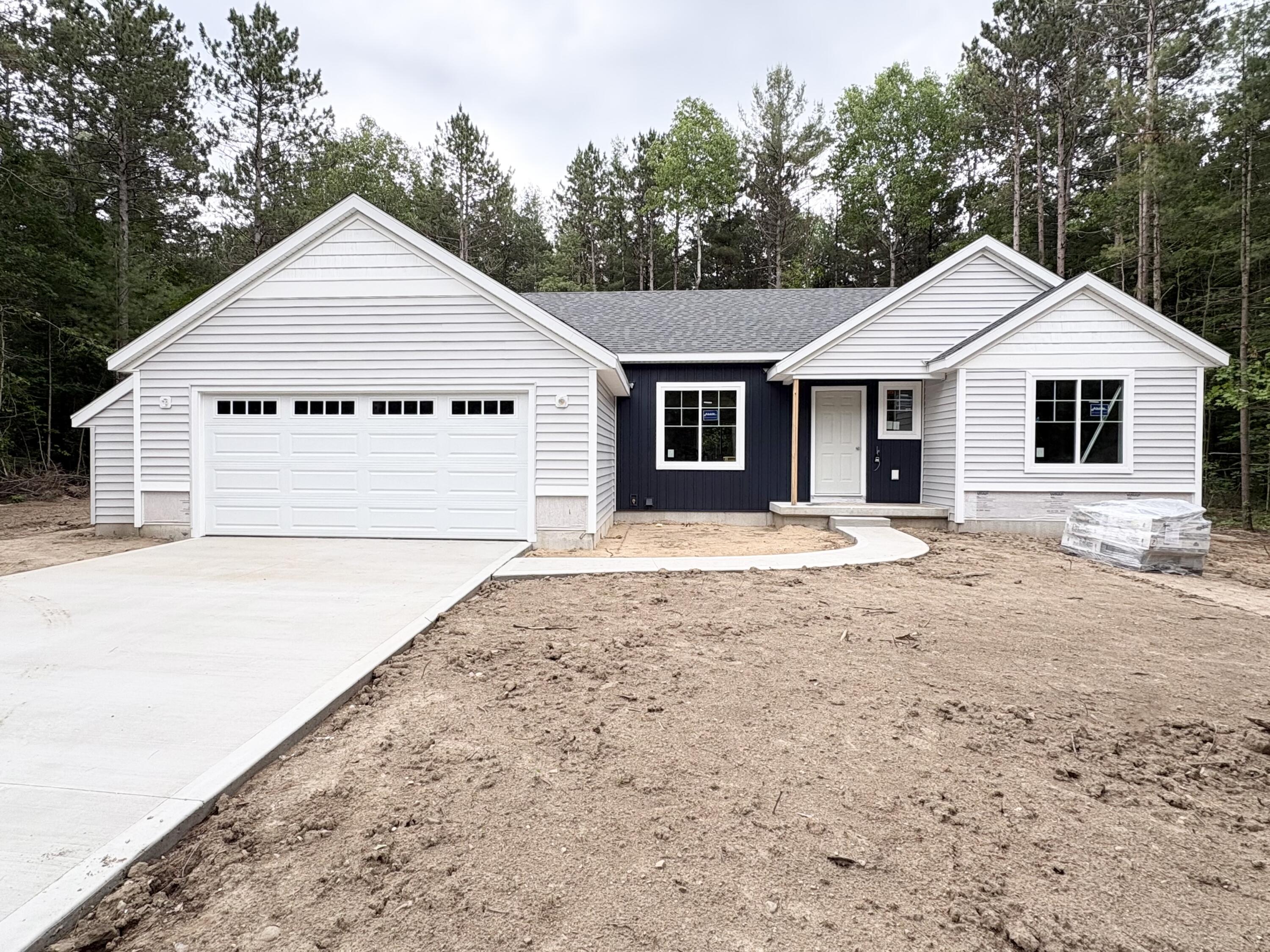 7314 N Amy School Road Property Photo 1
