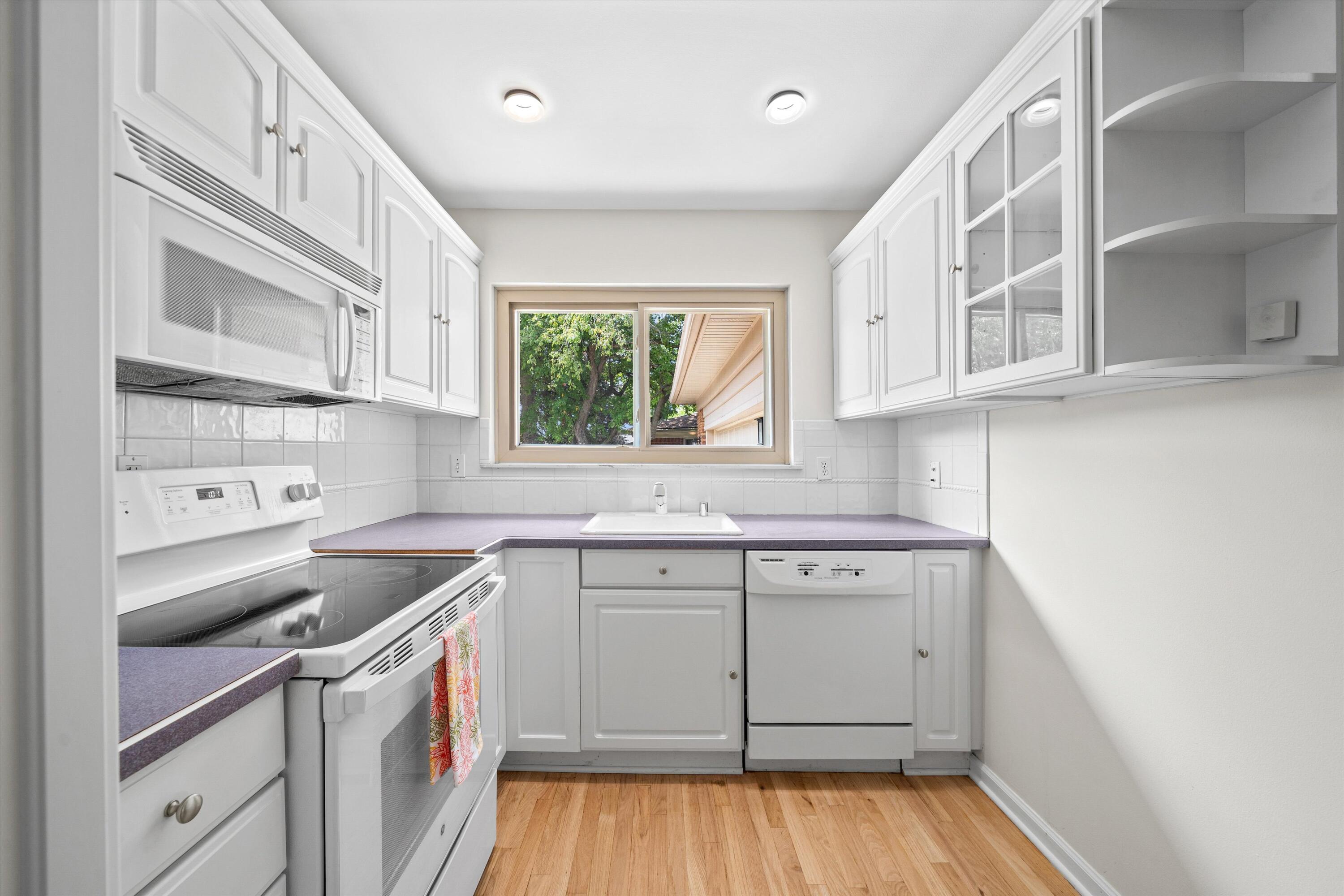 30906 Roycroft Street Property Photo 13
