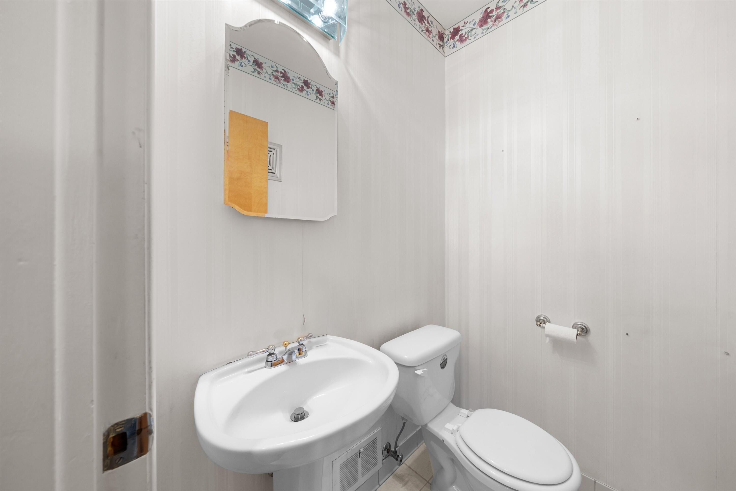 30906 Roycroft Street Property Photo 19