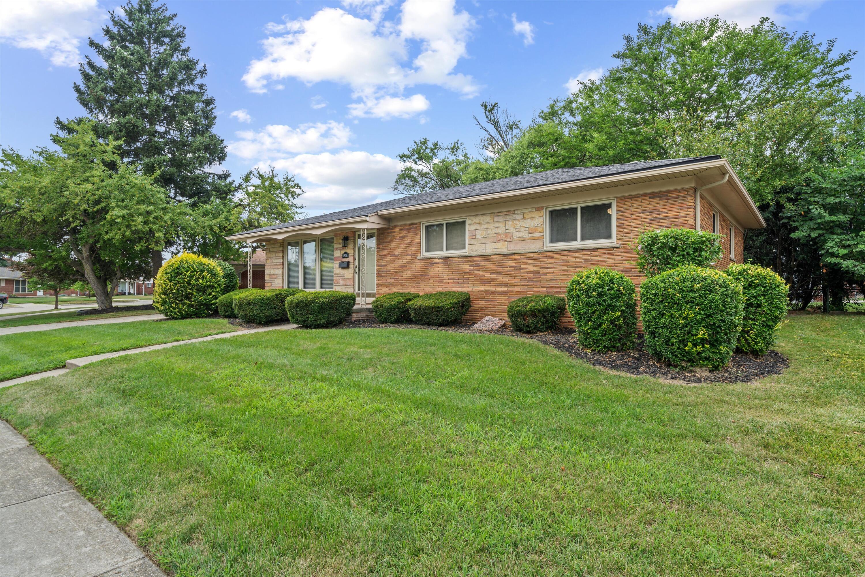 30906 Roycroft Street Property Photo 47