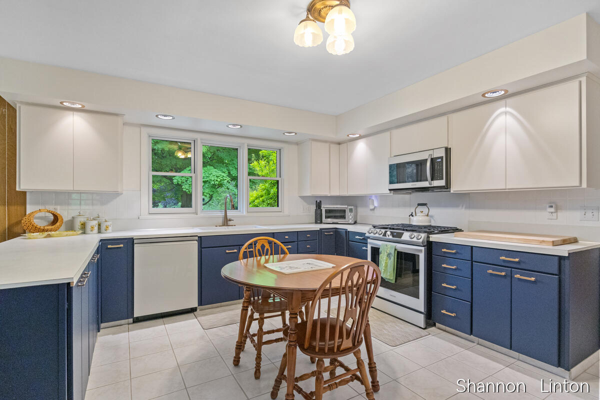 346 Orchard View Drive Property Photo 10