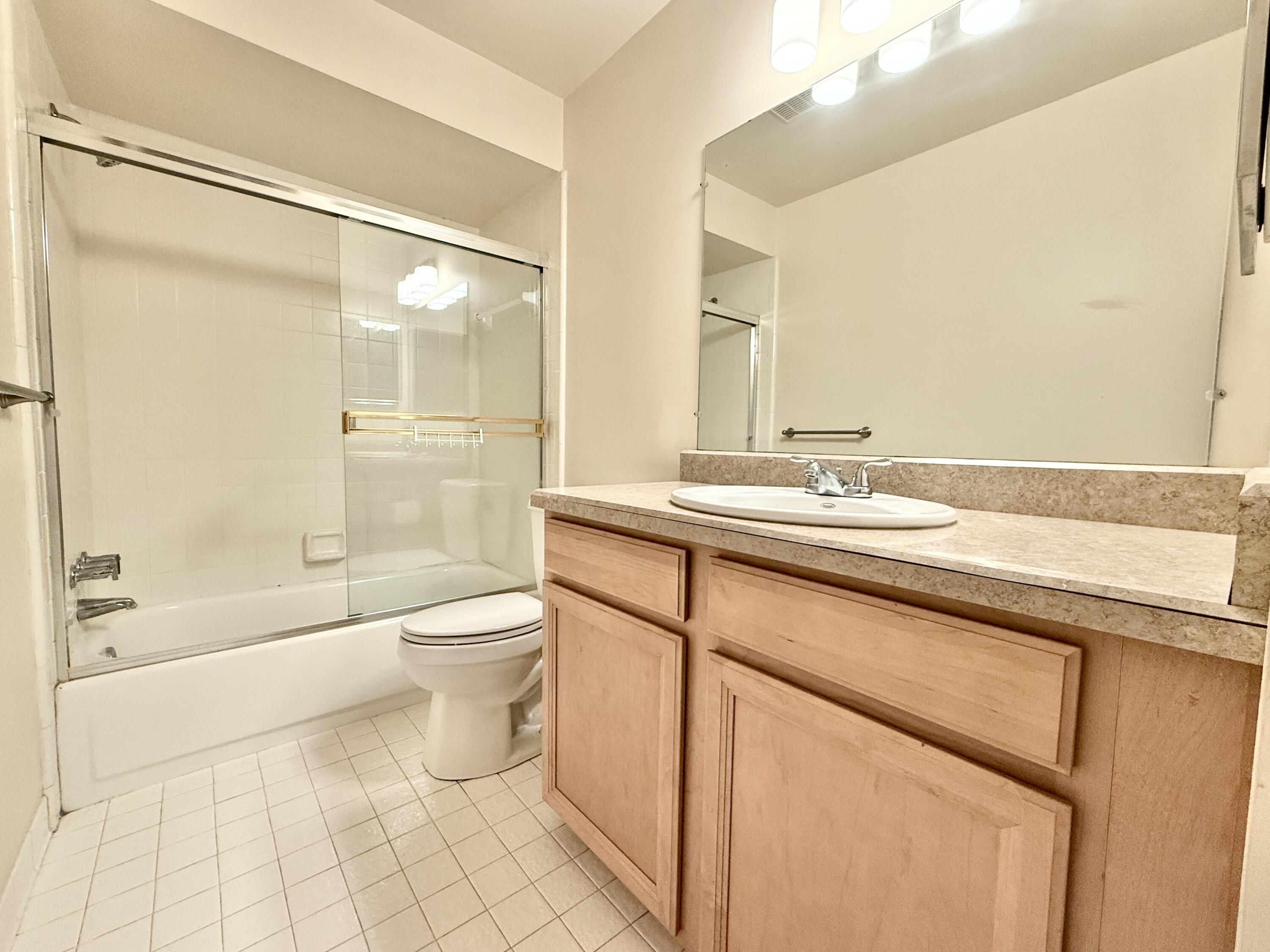 1046 Greenhills Drive Property Photo 28