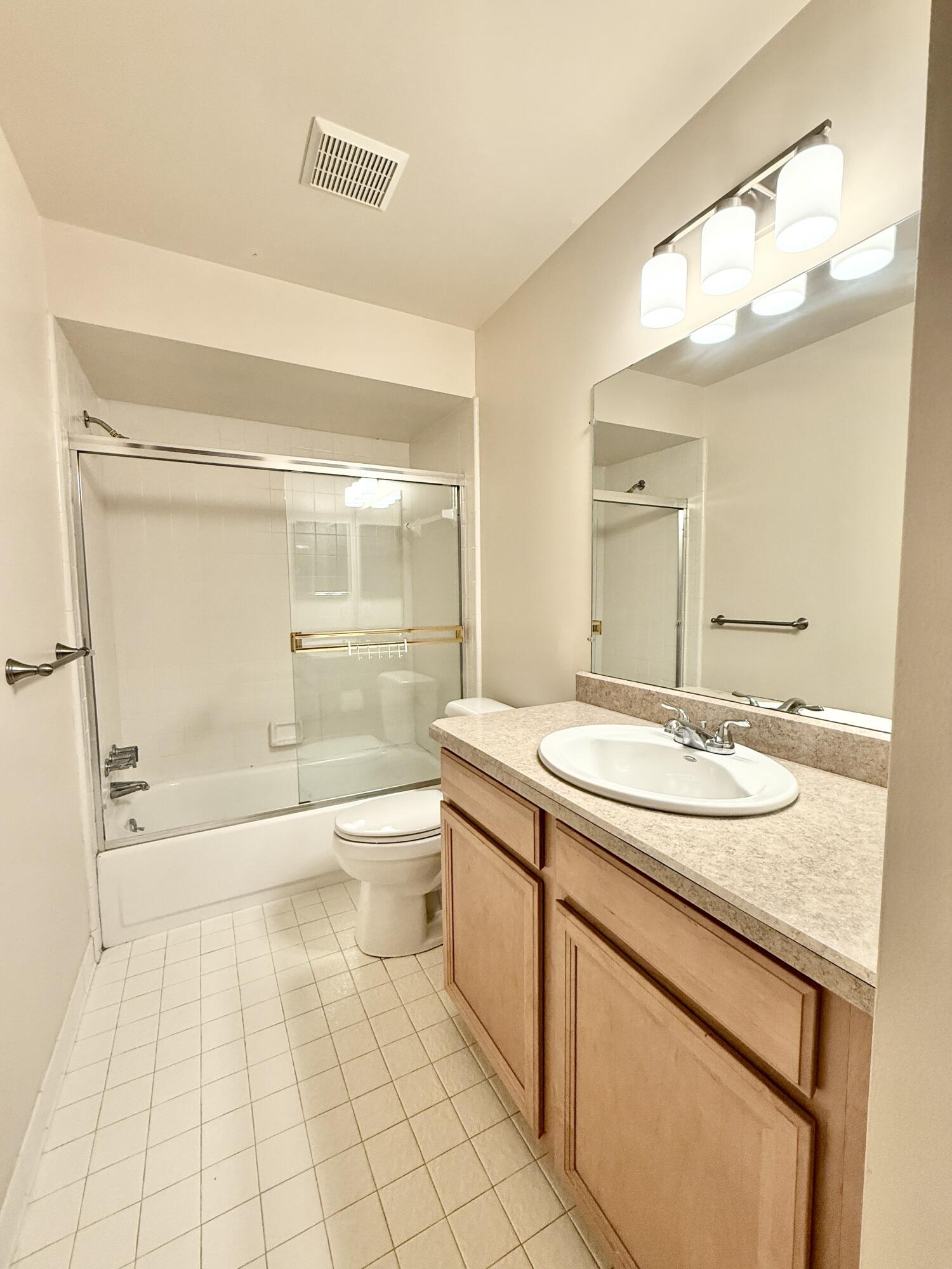 1046 Greenhills Drive Property Photo 29