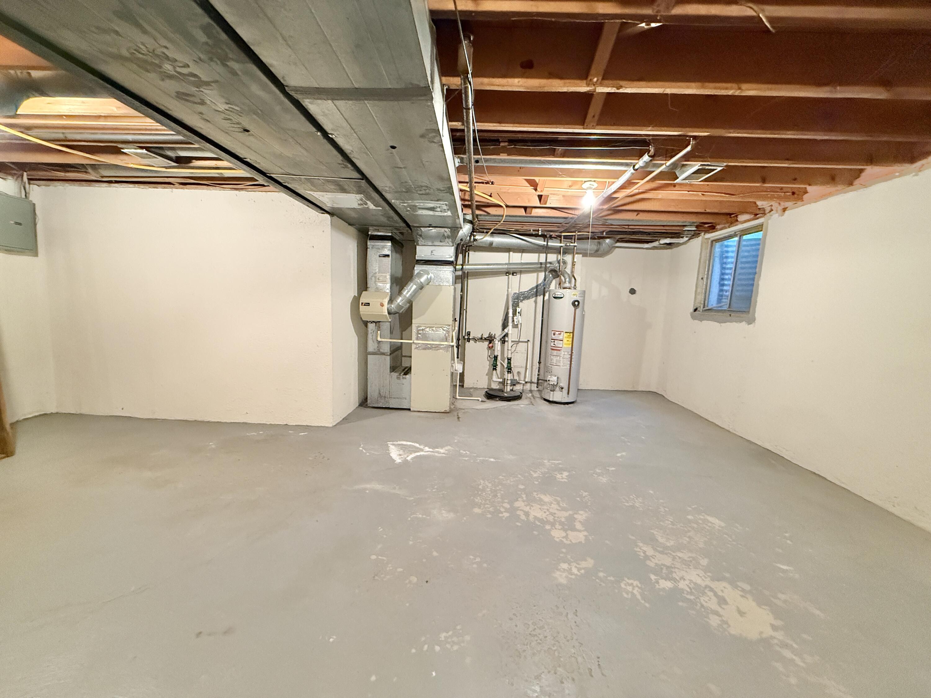 1046 Greenhills Drive Property Photo 36