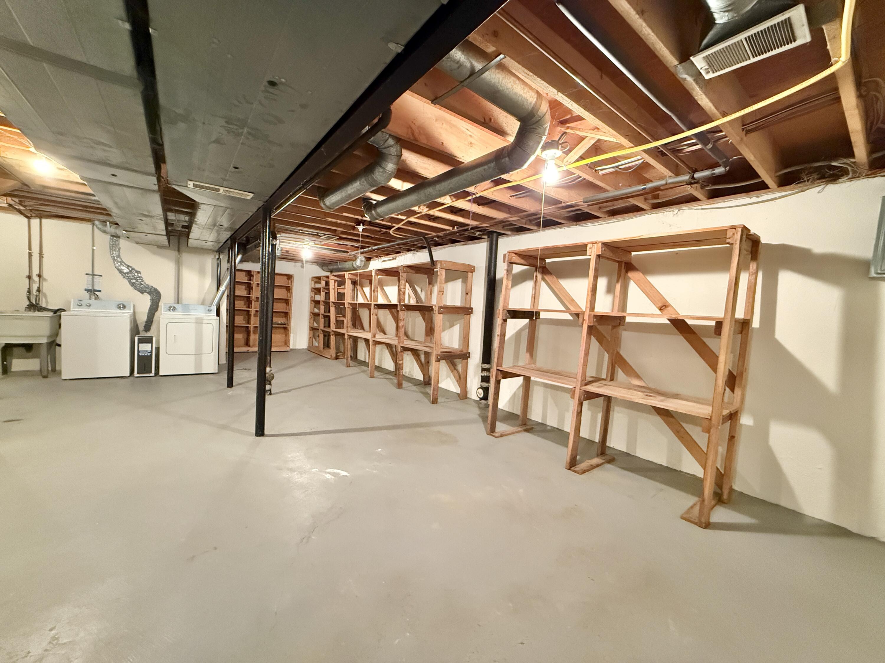 1046 Greenhills Drive Property Photo 37