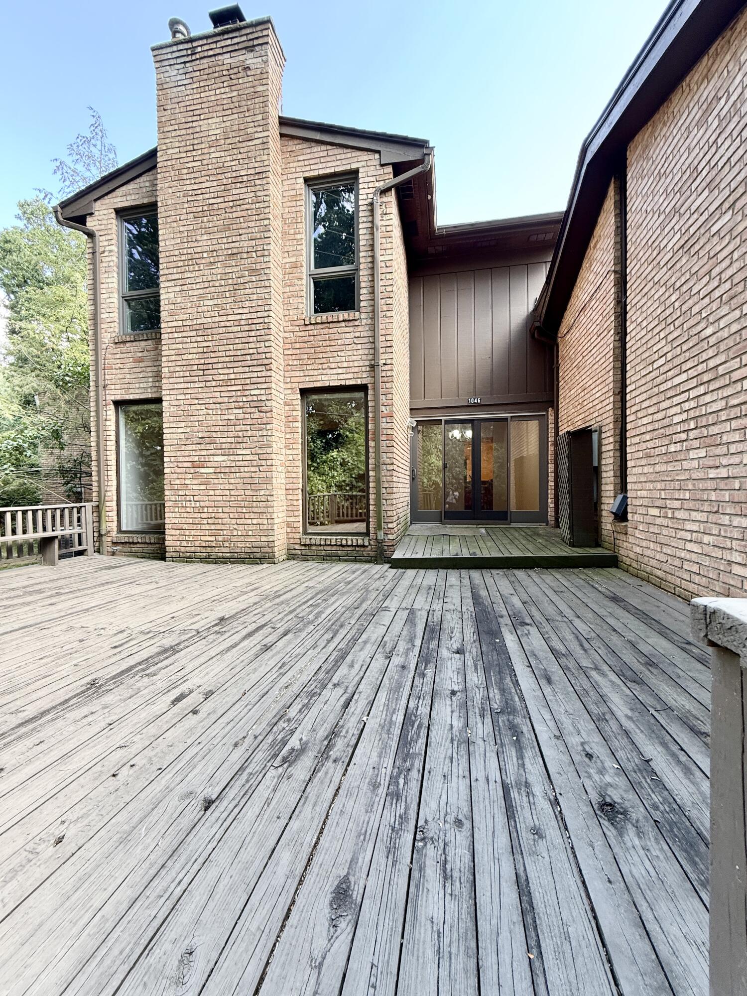 1046 Greenhills Drive Property Photo 38