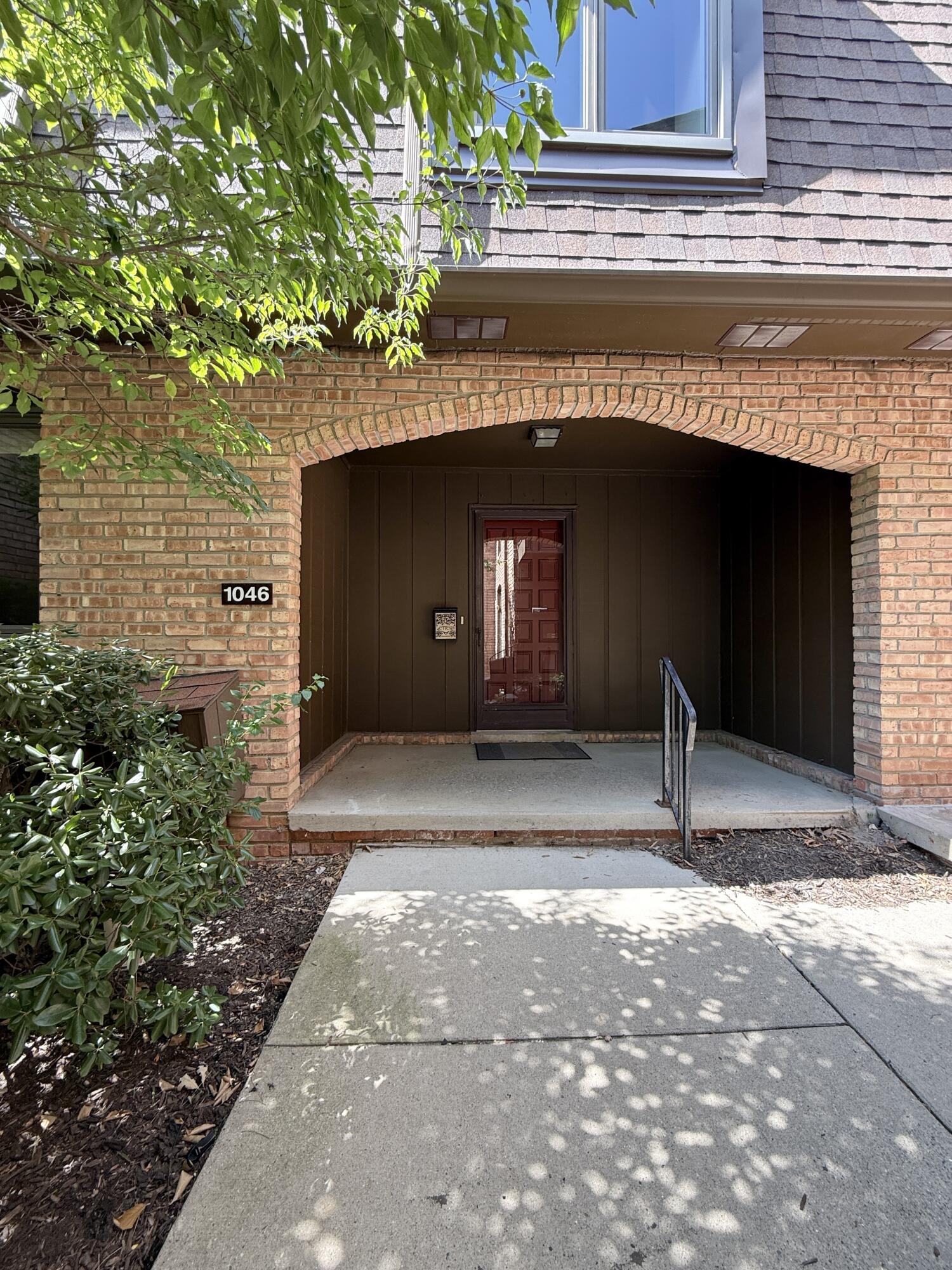 1046 Greenhills Drive Property Photo 40