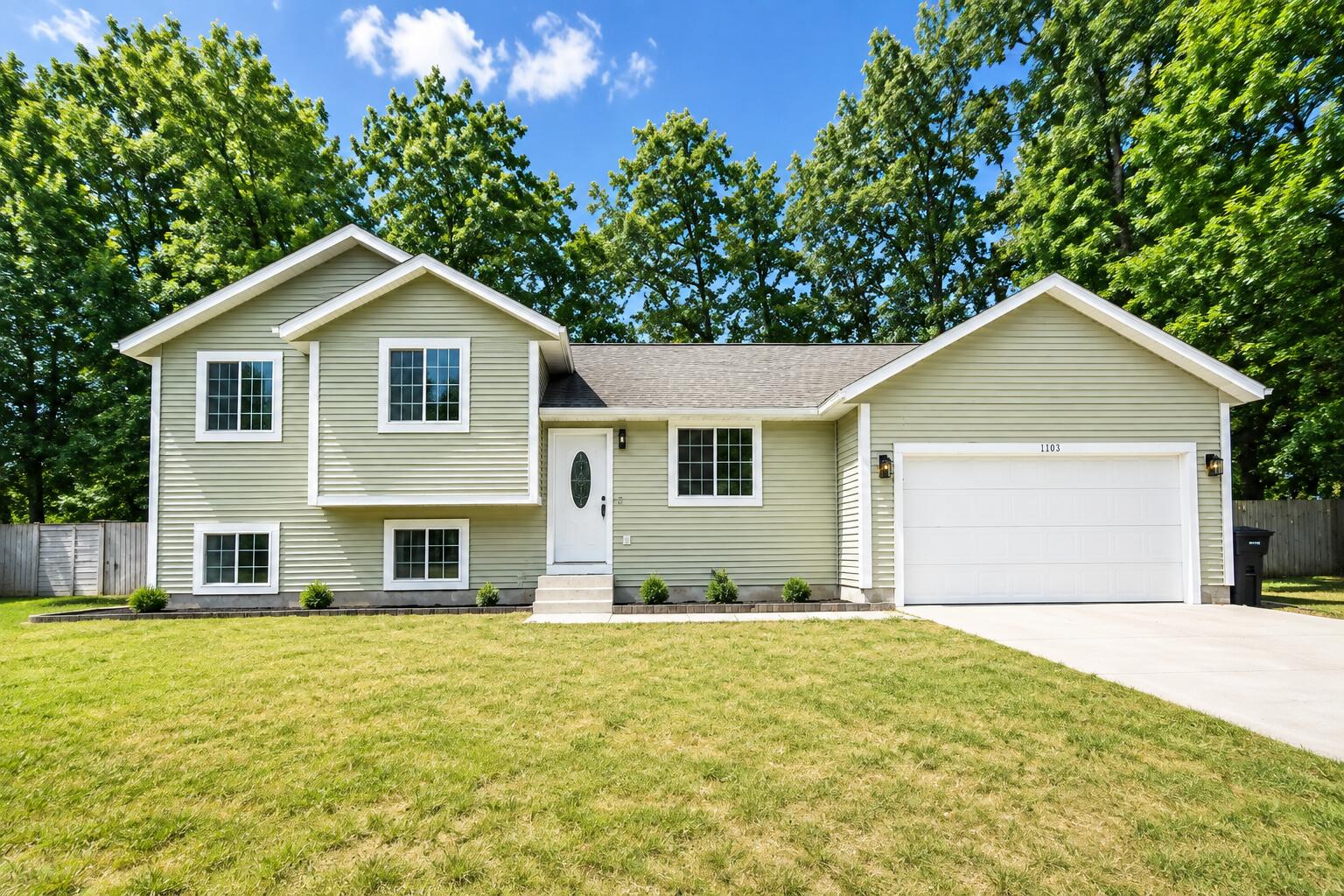 1109 Brian Drive Property Photo 1
