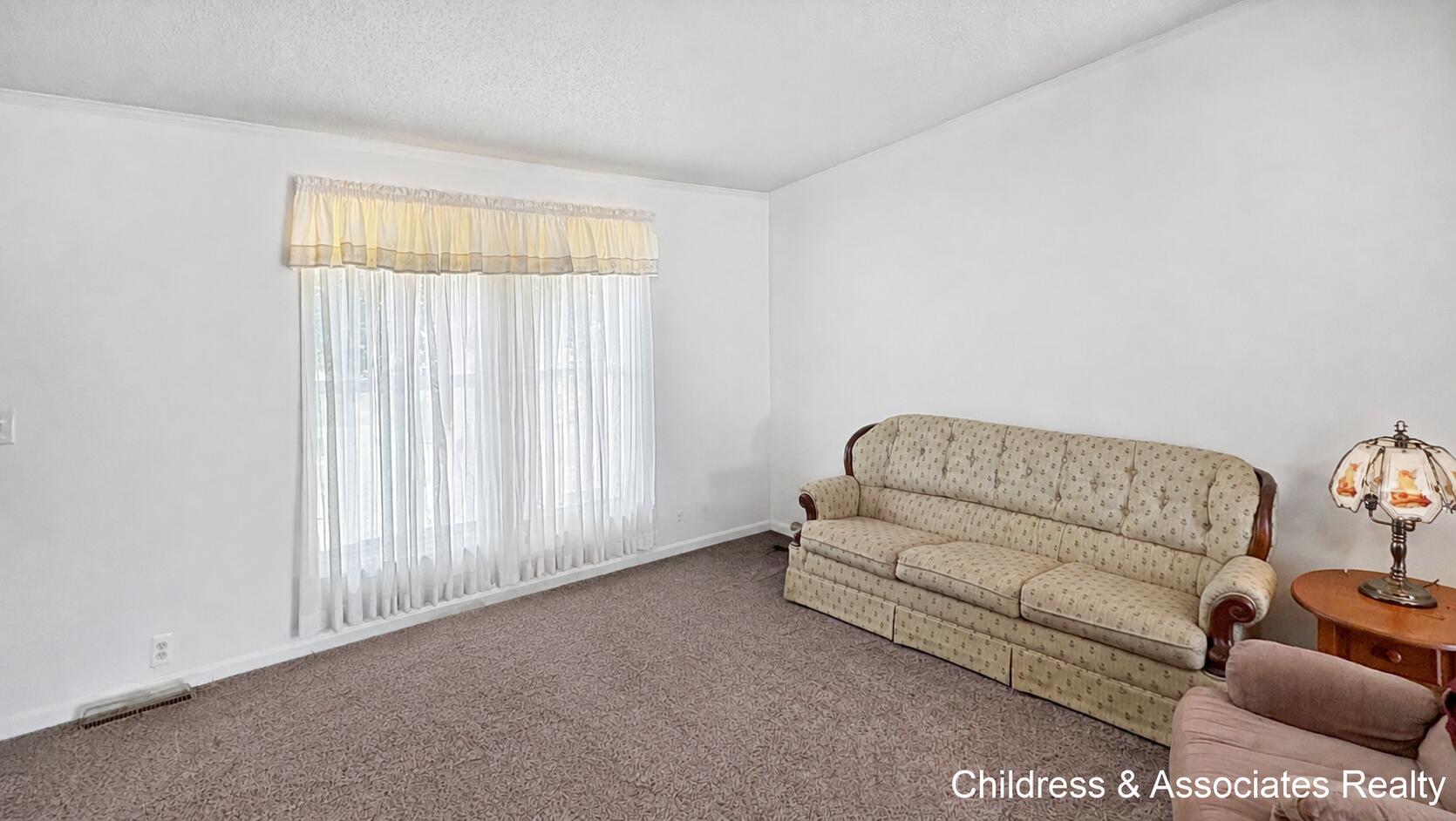 13813 Shamrock Lane Property Photo 4