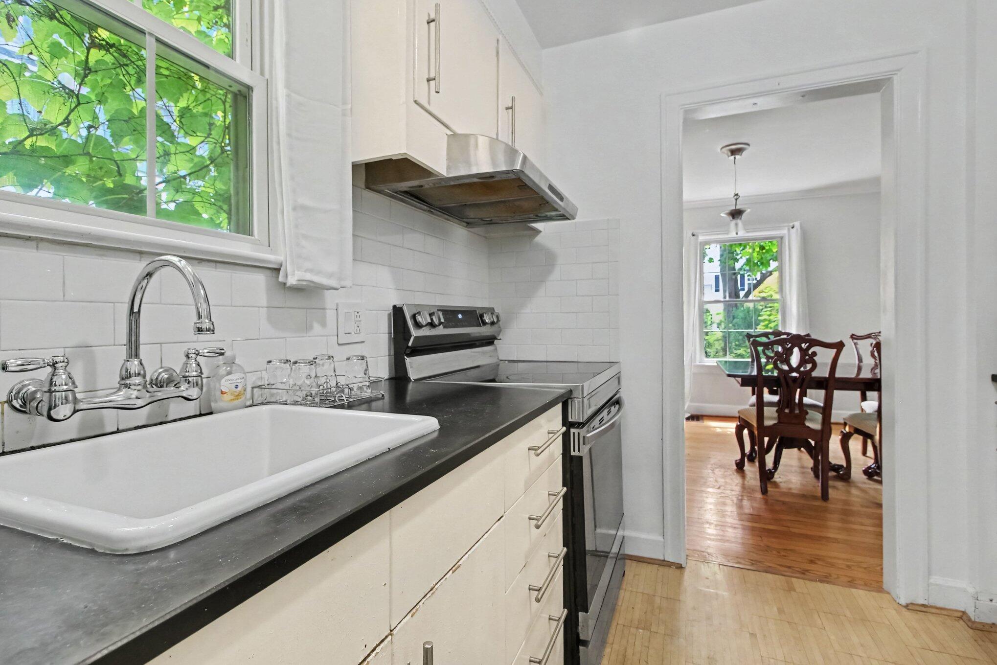 1111 Brooklyn Avenue Property Photo 9