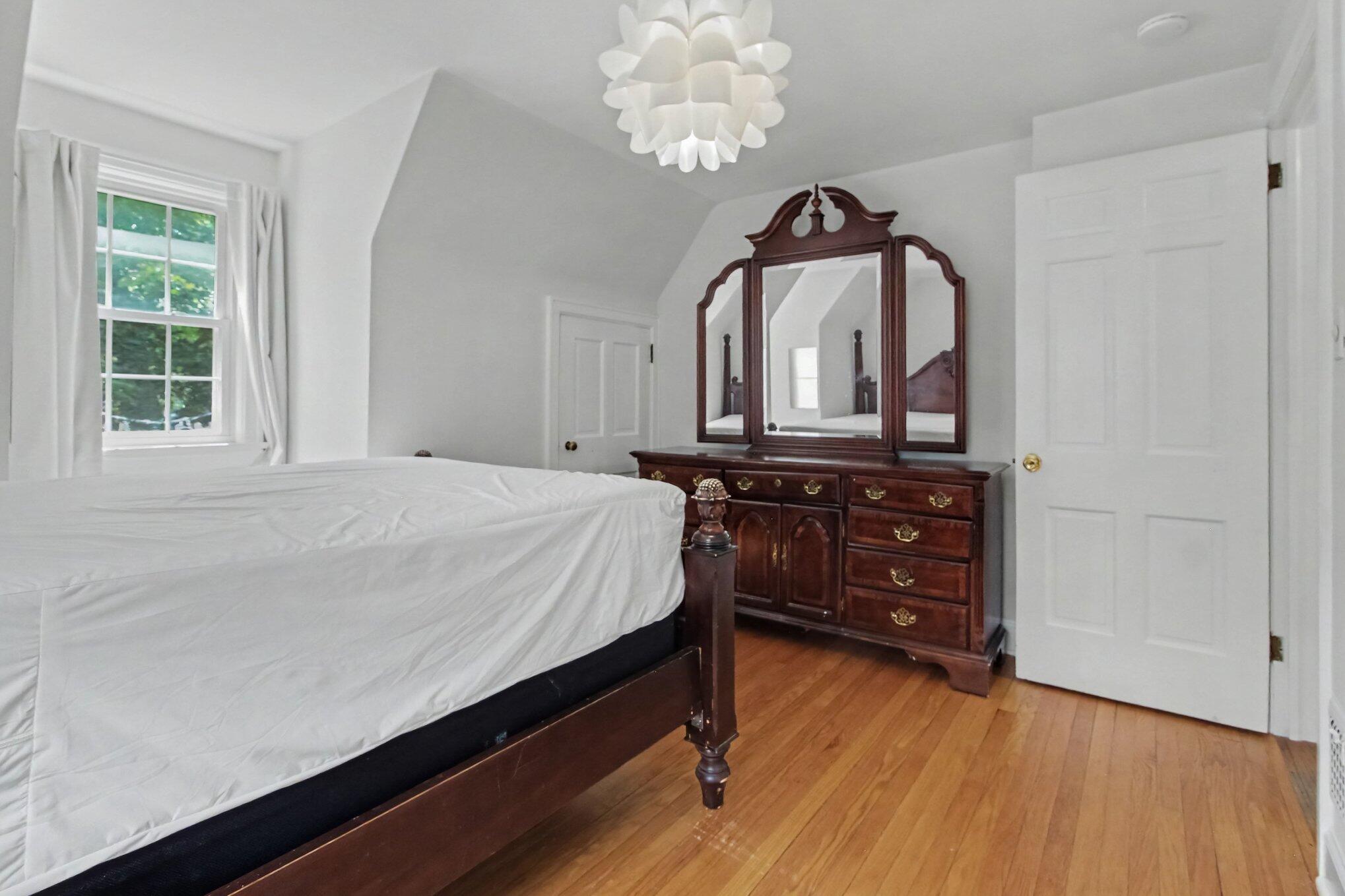 1111 Brooklyn Avenue Property Photo 15