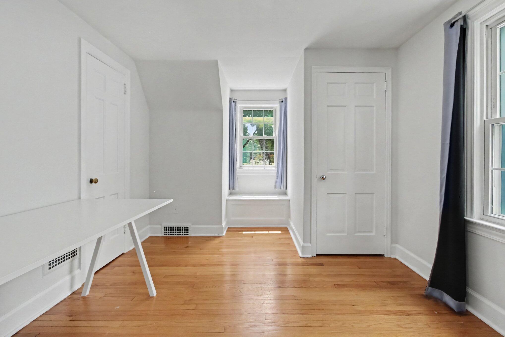 1111 Brooklyn Avenue Property Photo 20