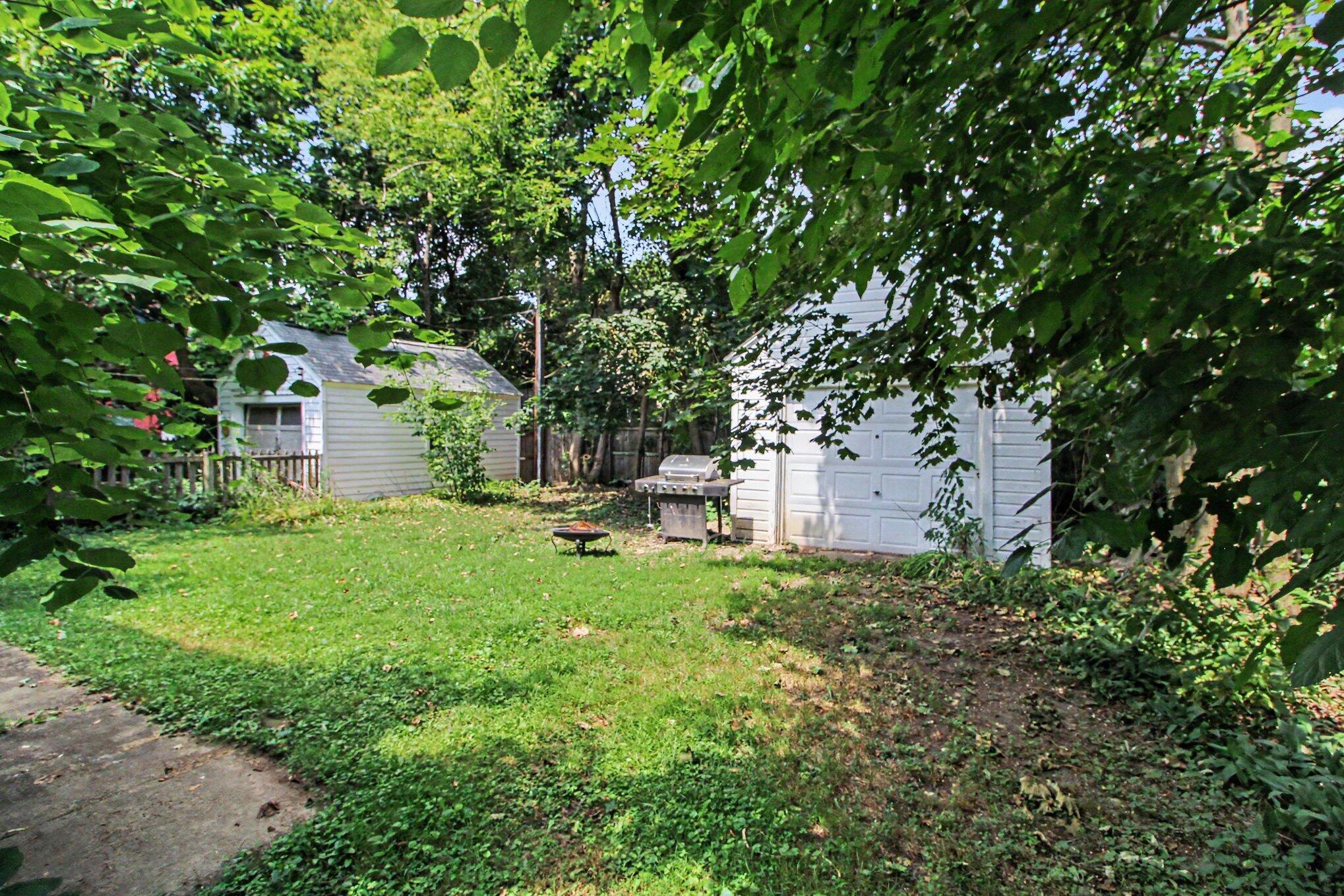 1111 Brooklyn Avenue Property Photo 24