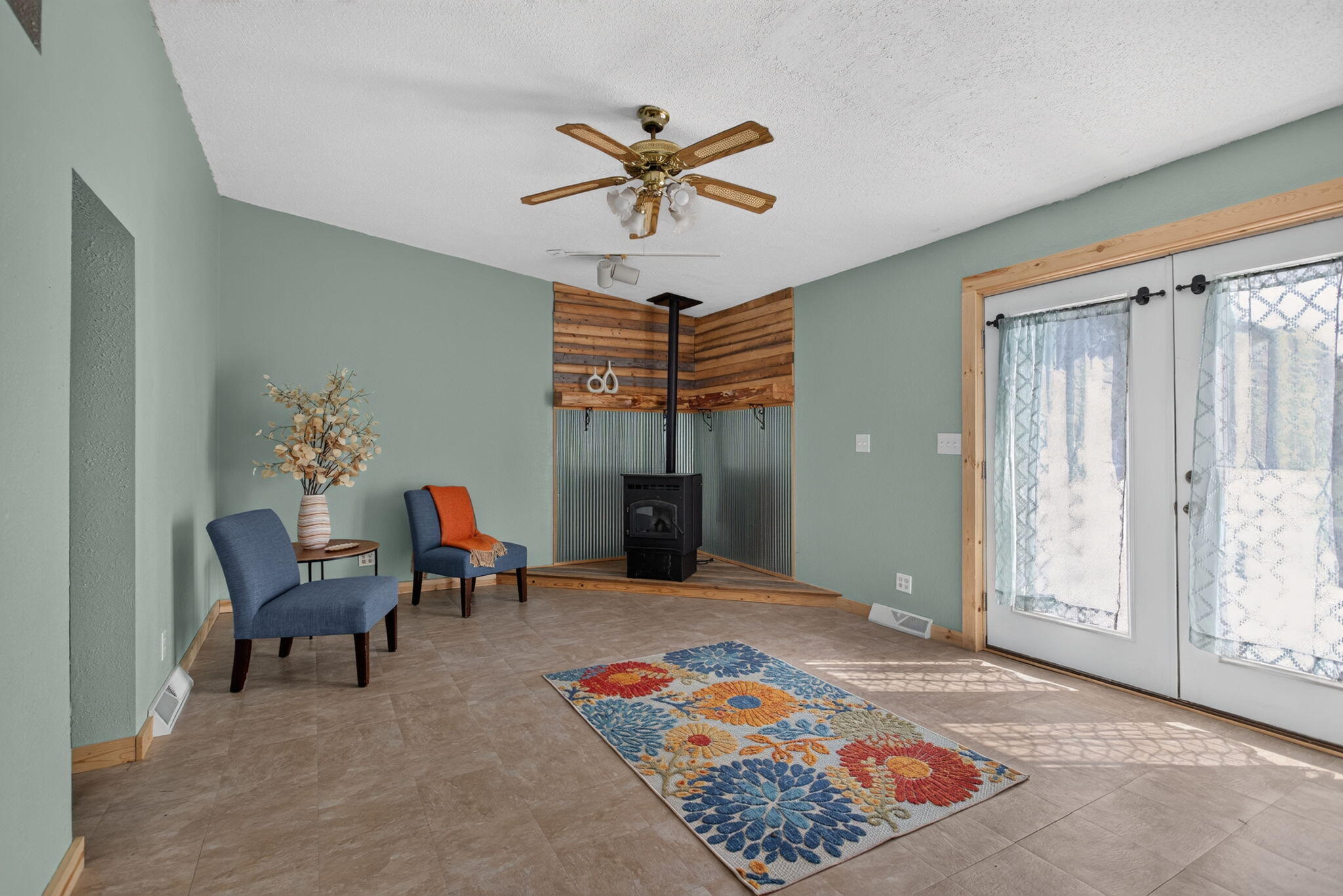 8991 N Meridian Road Property Photo 2