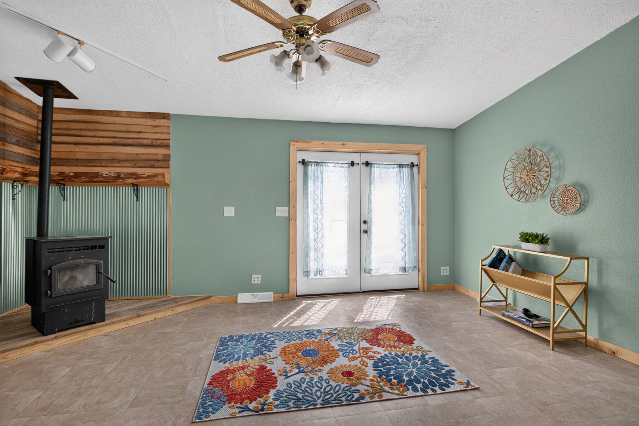 8991 N Meridian Road Property Photo 4