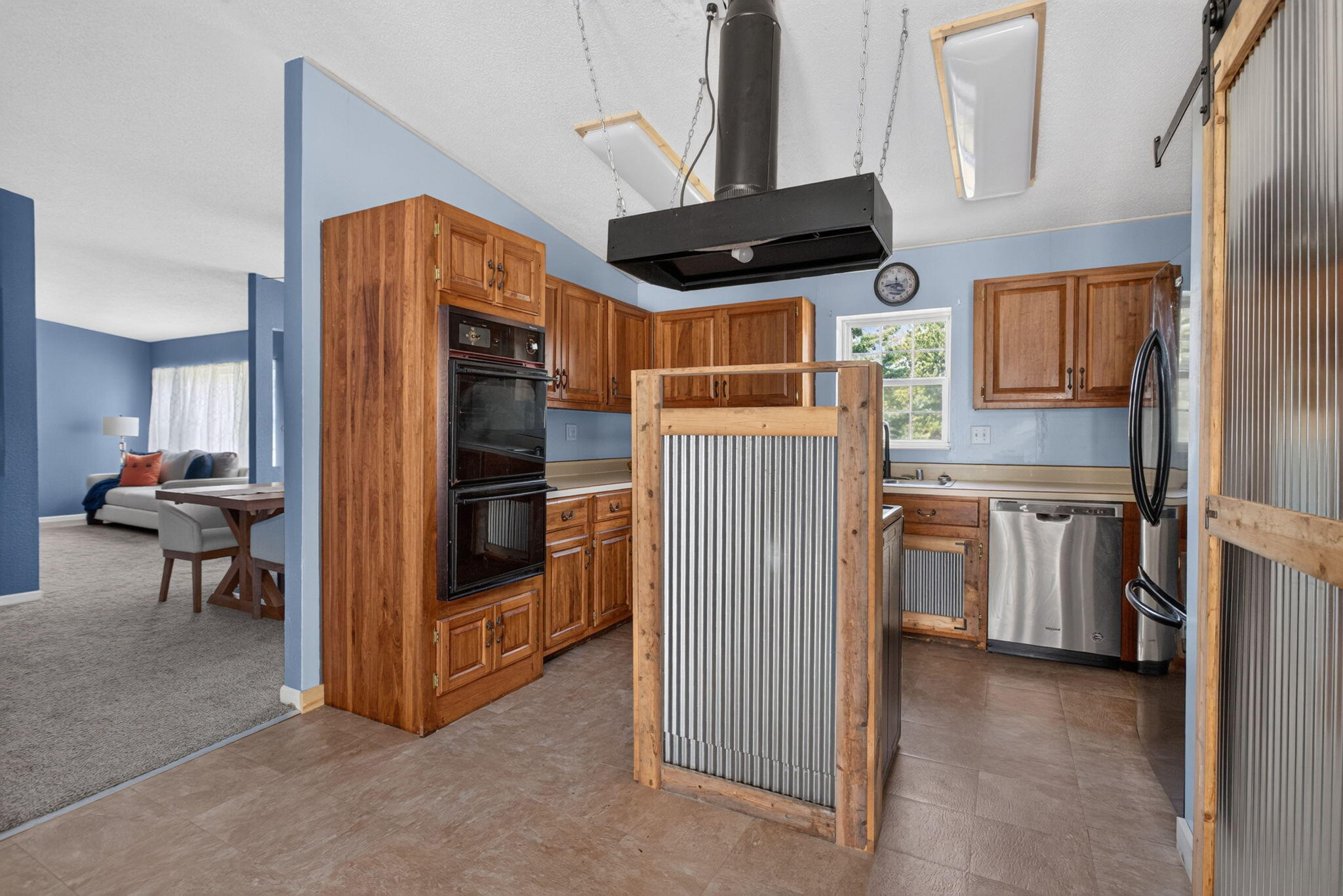 8991 N Meridian Road Property Photo 6