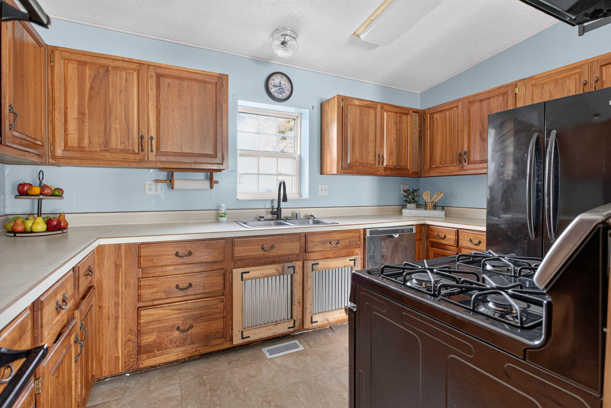 8991 N Meridian Road Property Photo 7