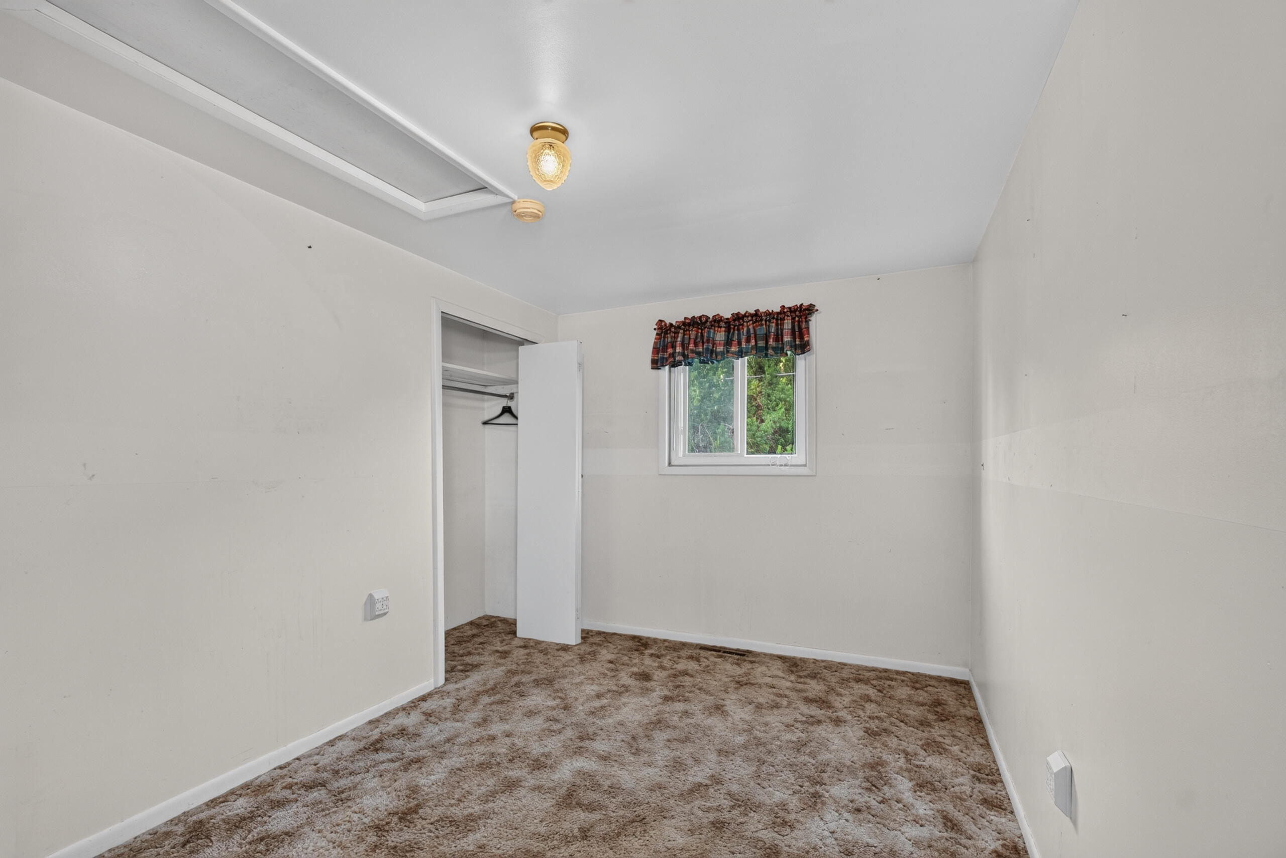 7890 Woodard Road Property Photo 26