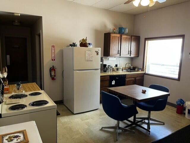 603 Lansing Avenue Property Photo 6