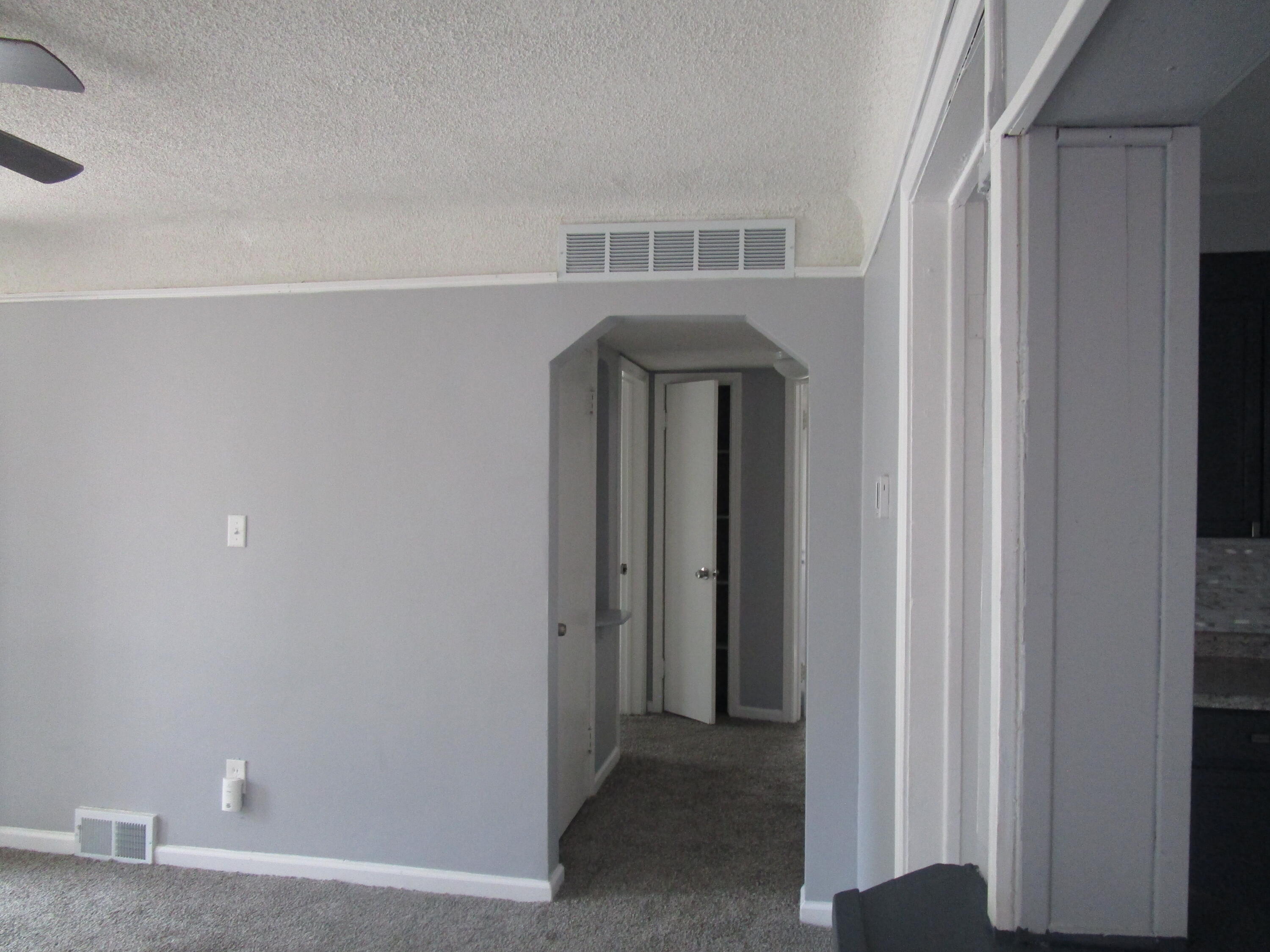 11715 Stahelin Avenue Property Photo 5