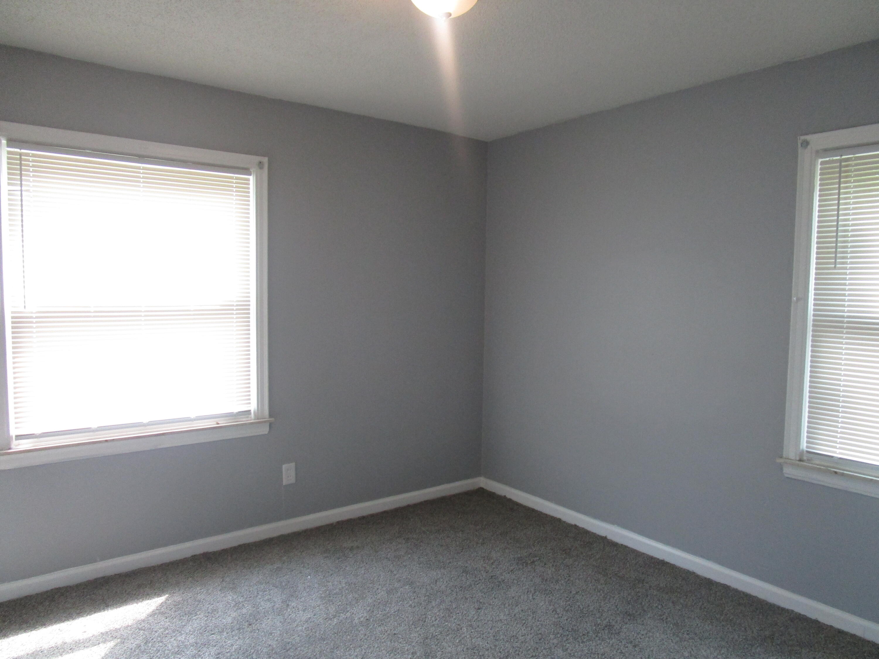 11715 Stahelin Avenue Property Photo 9