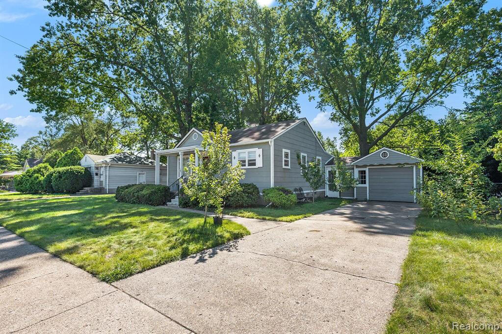 3690 Morrissey Avenue Property Photo 4