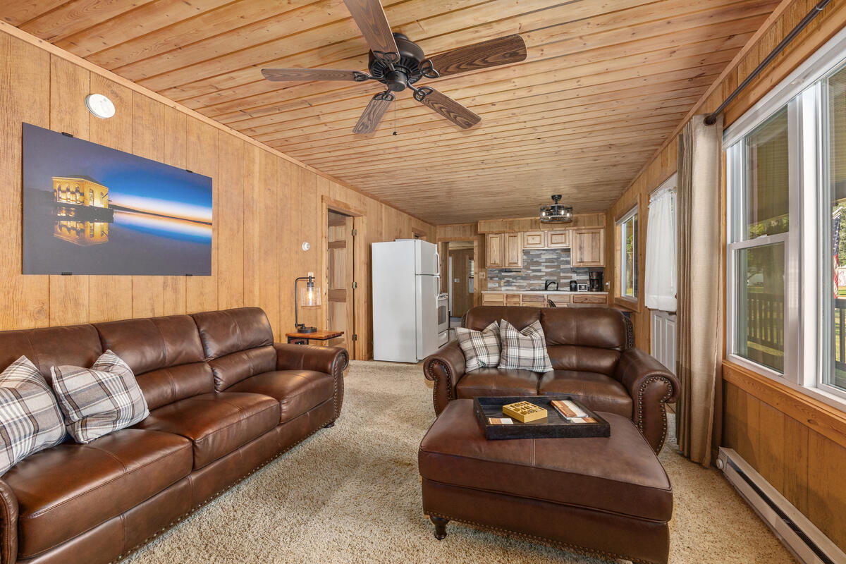 1655 S Camp Avenue Property Photo 5