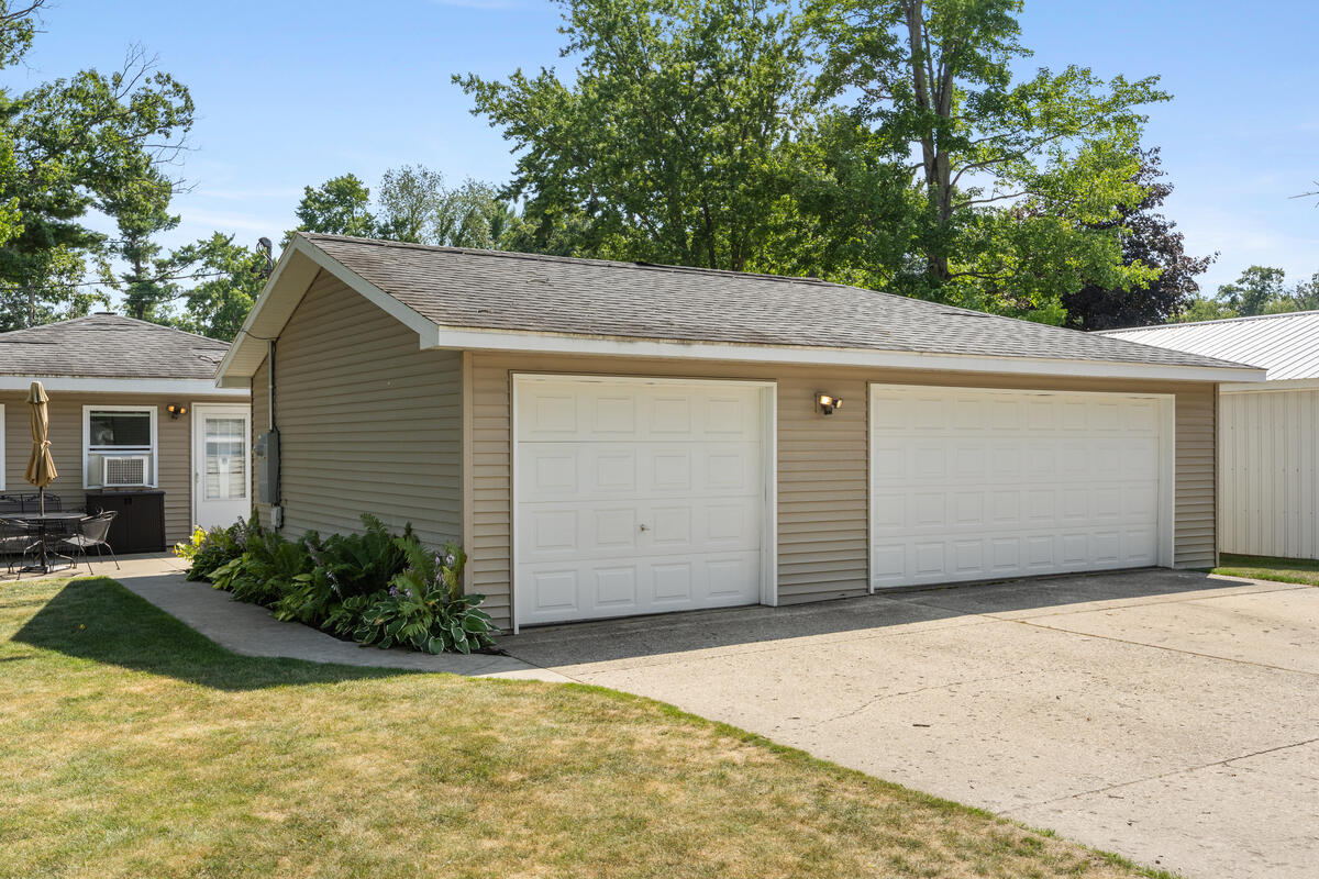 1655 S Camp Avenue Property Photo 16