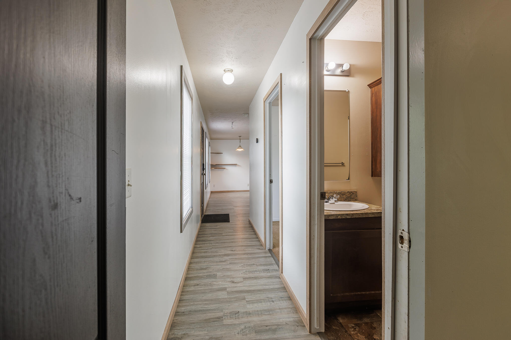 3907 Vail Avenue Nw Property Photo 6