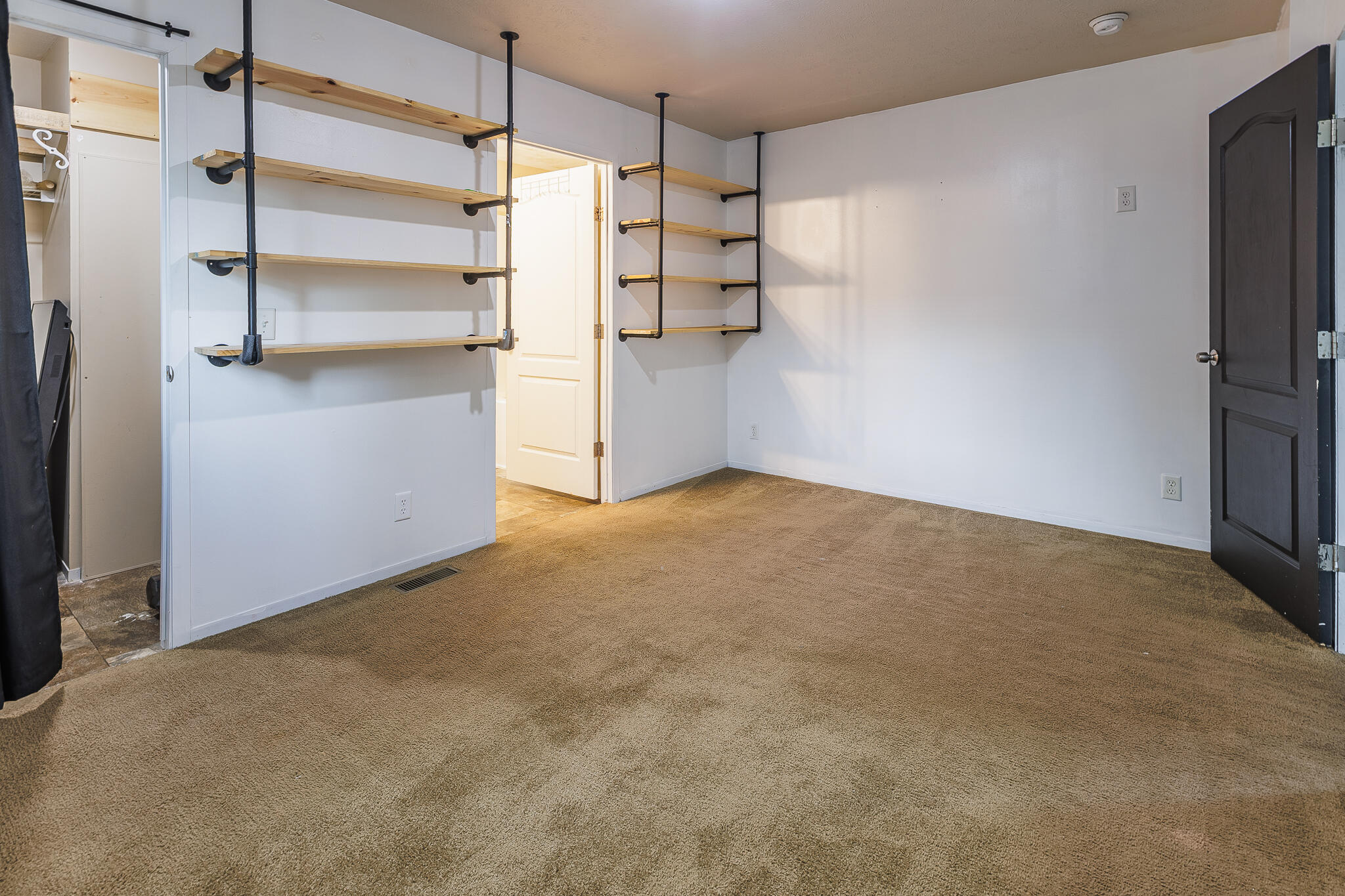 3907 Vail Avenue Nw Property Photo 25