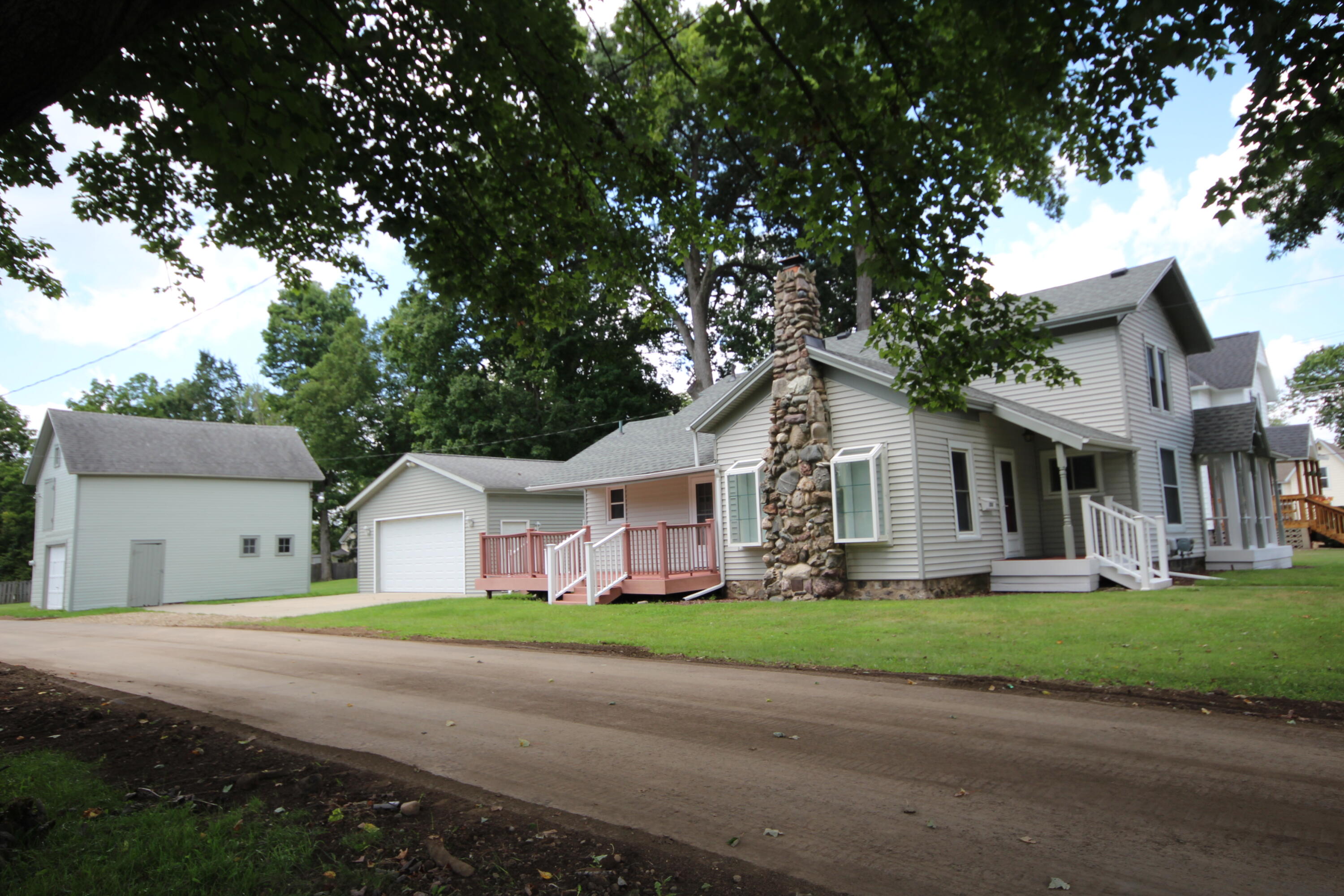 208 S Michigan Avenue Property Photo 1