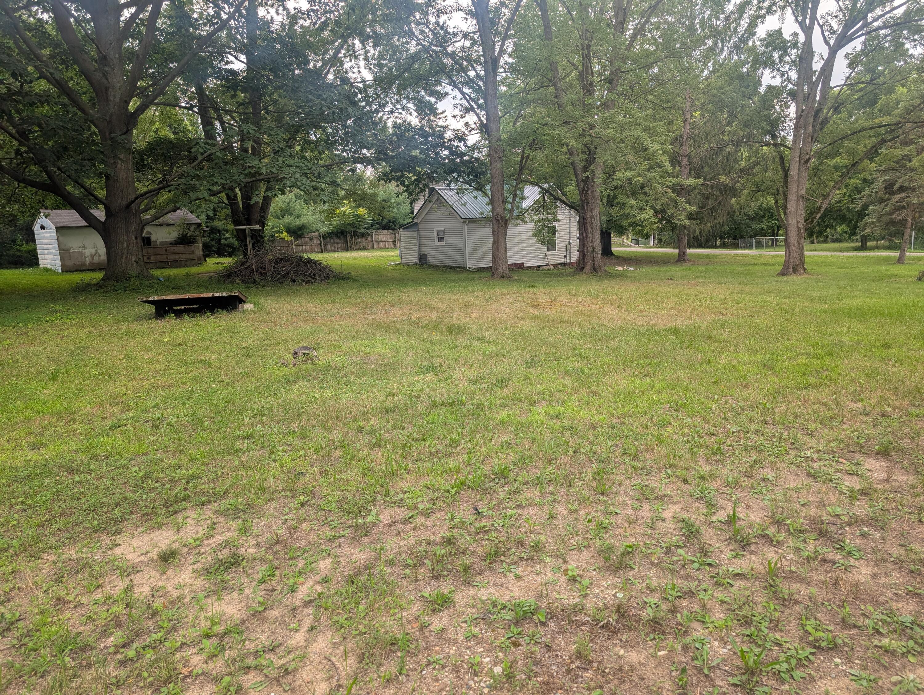 215 S Monroe Street Property Photo 5
