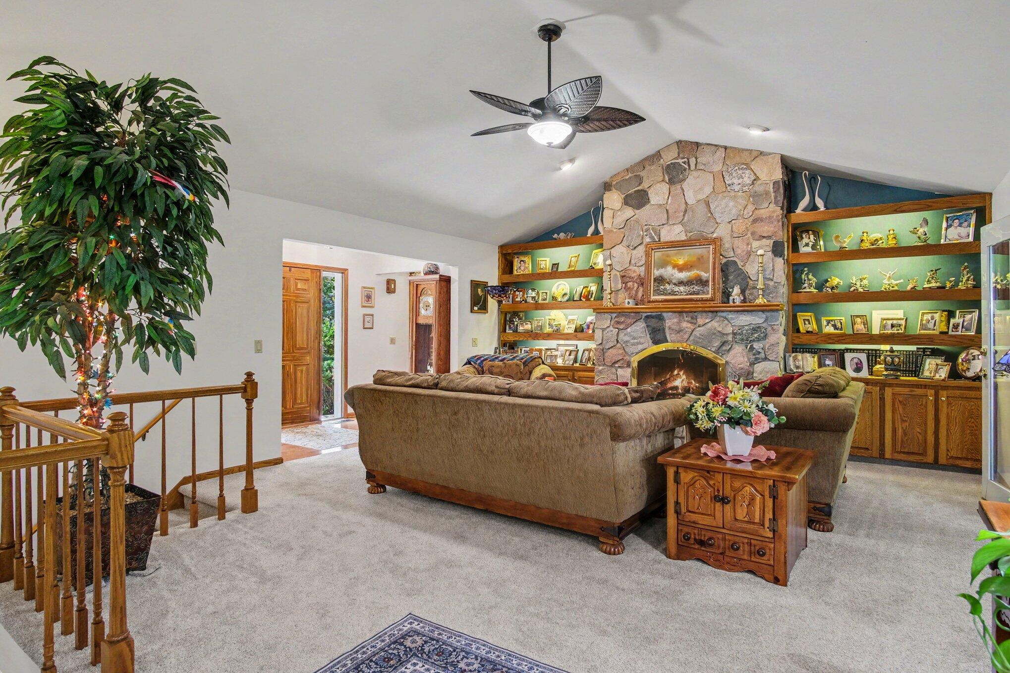 7930 Crestview Drive Ne Property Photo 10