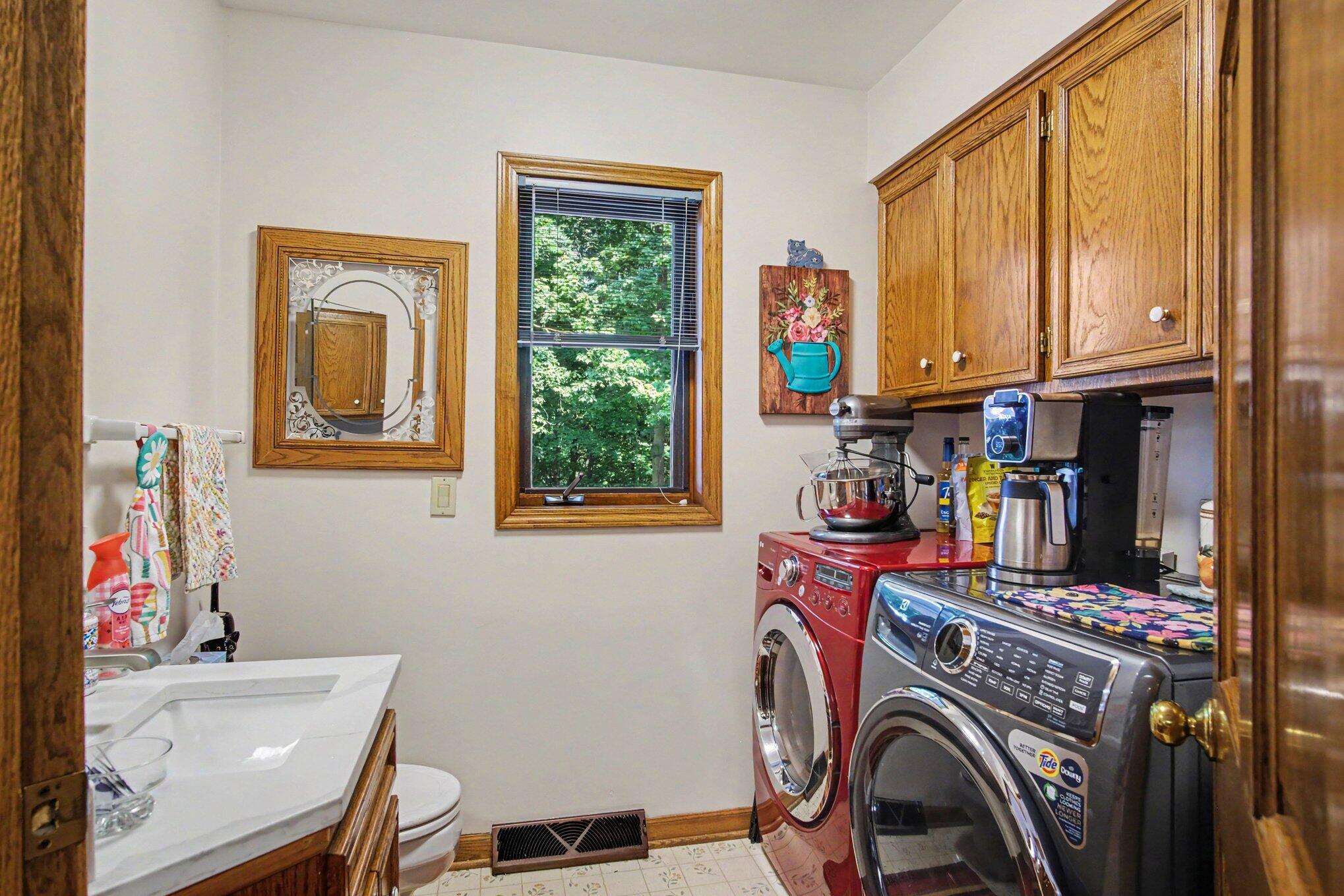 7930 Crestview Drive Ne Property Photo 21