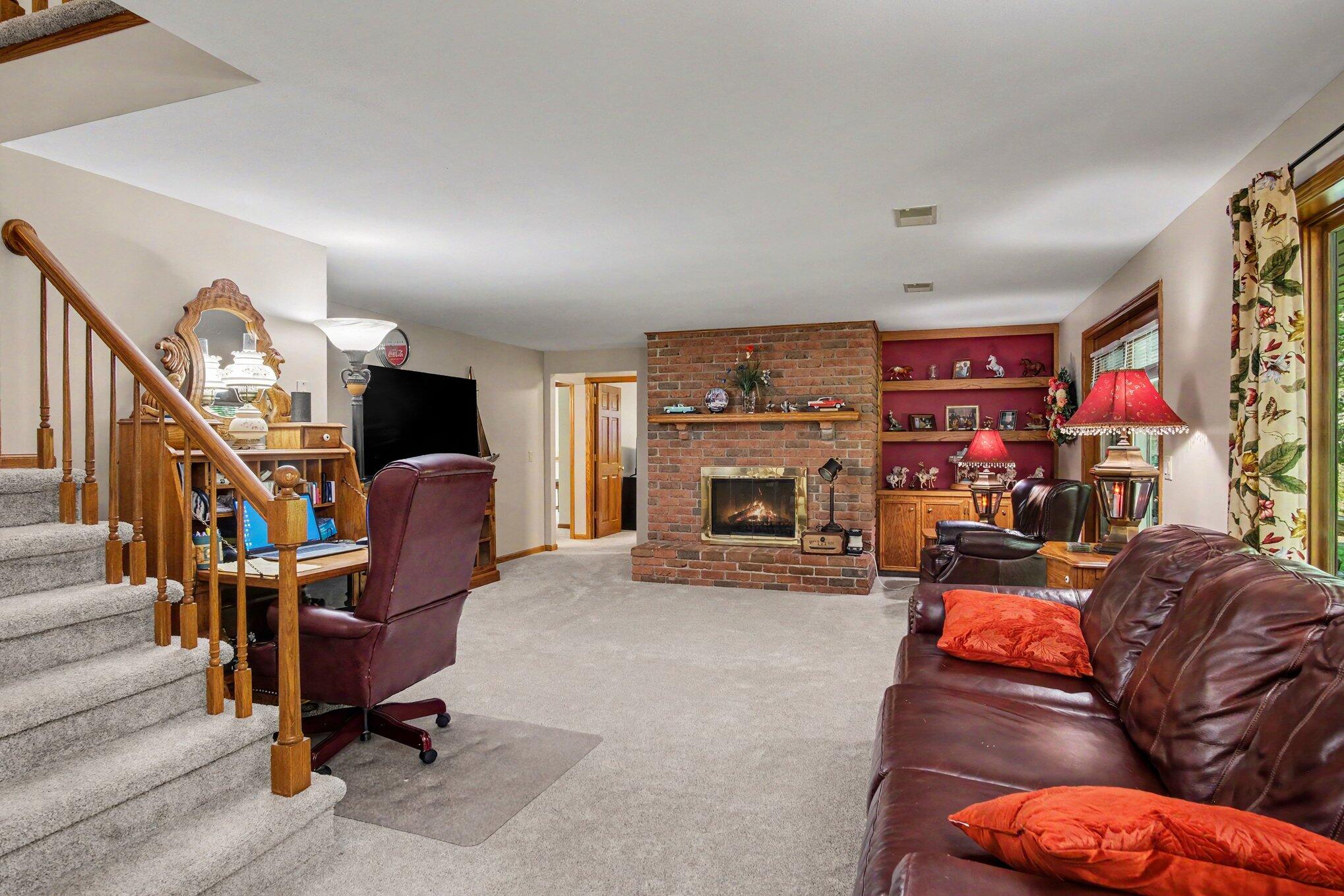 7930 Crestview Drive Ne Property Photo 23