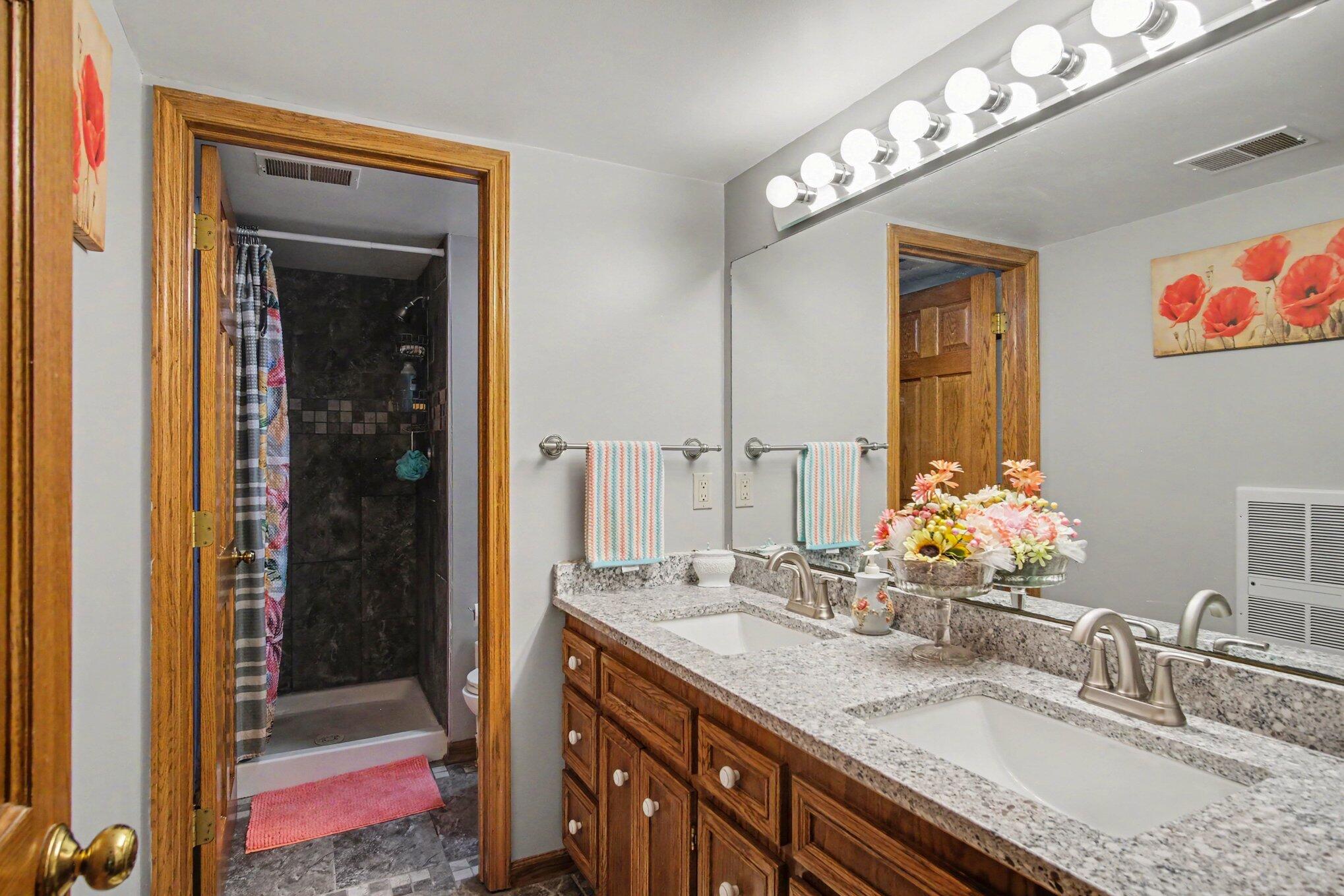 7930 Crestview Drive Ne Property Photo 29