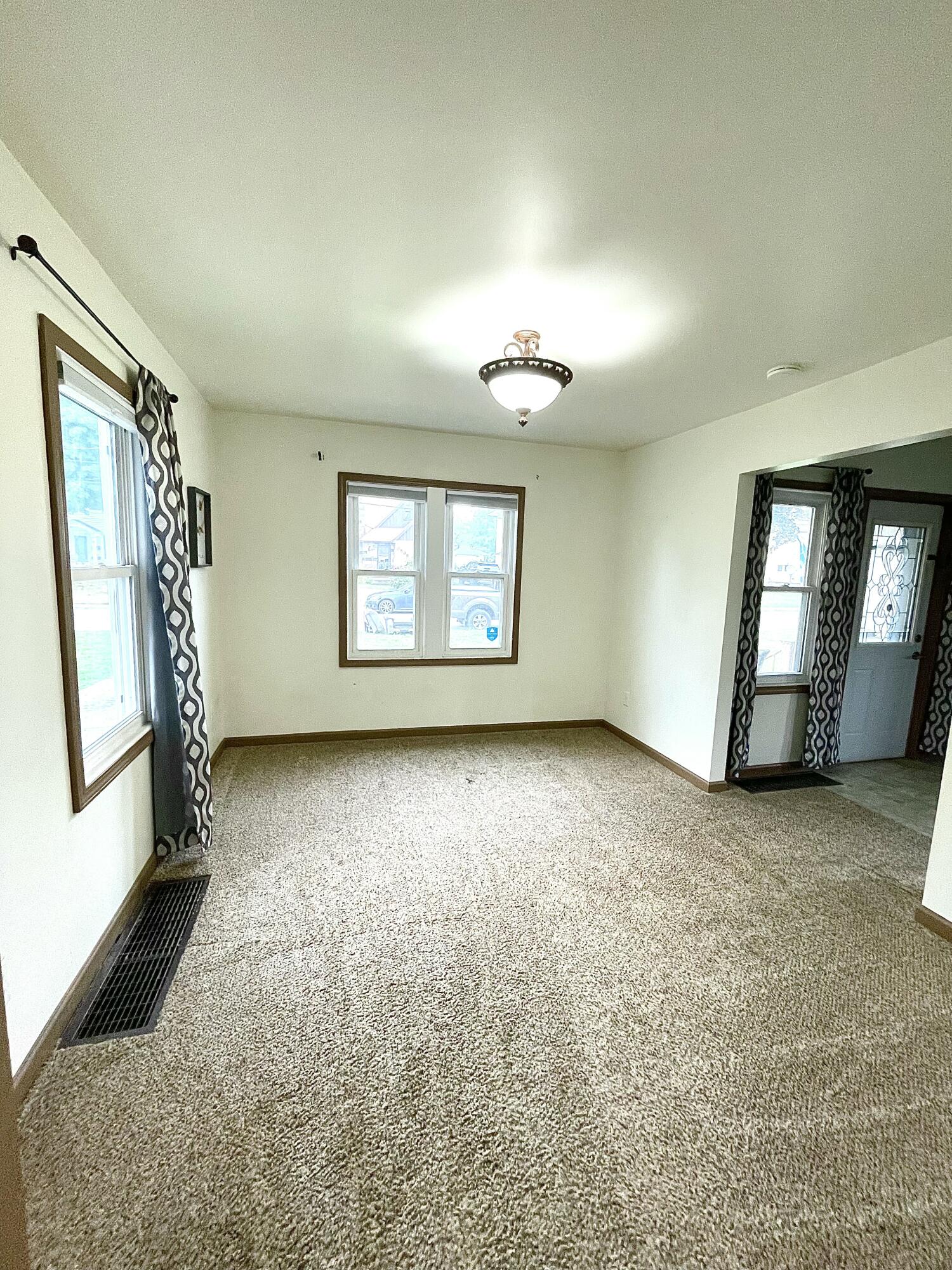 537 Fairfield Avenue Property Photo 10