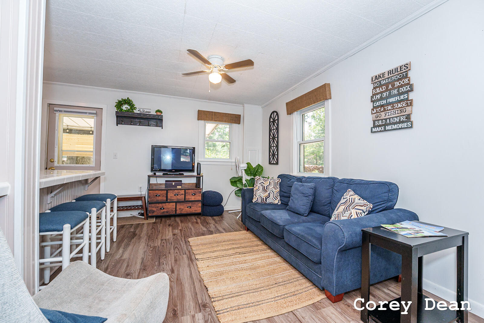 10580 Round Lake Drive Property Photo 15