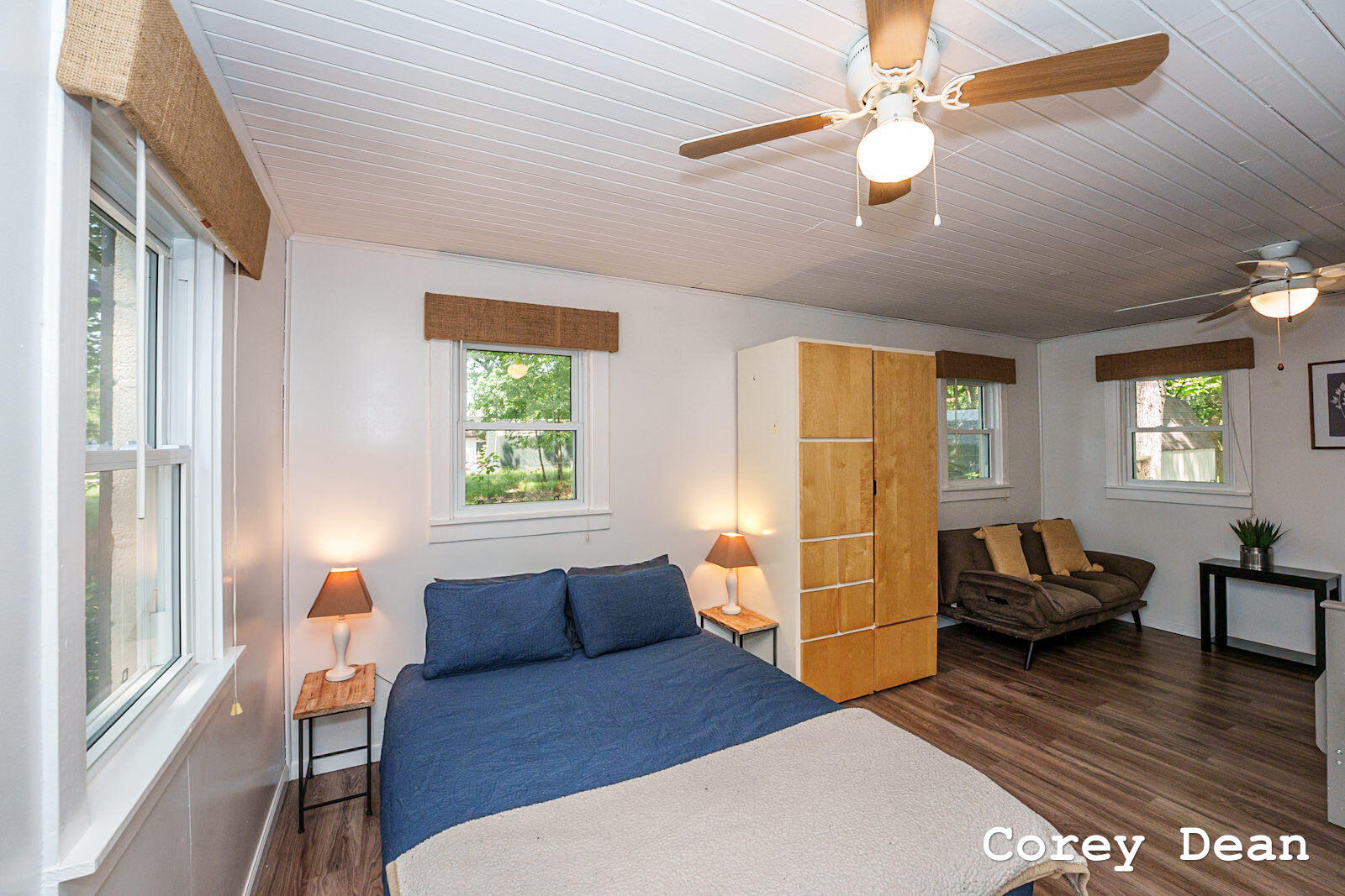 10580 Round Lake Drive Property Photo 16