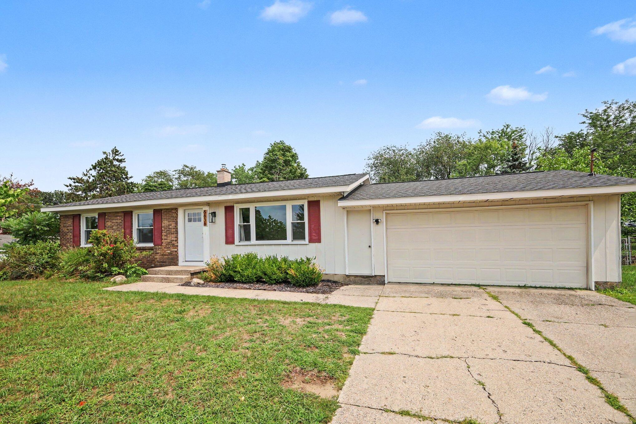 6838 Bonnie Avenue SE Property Photo 1
