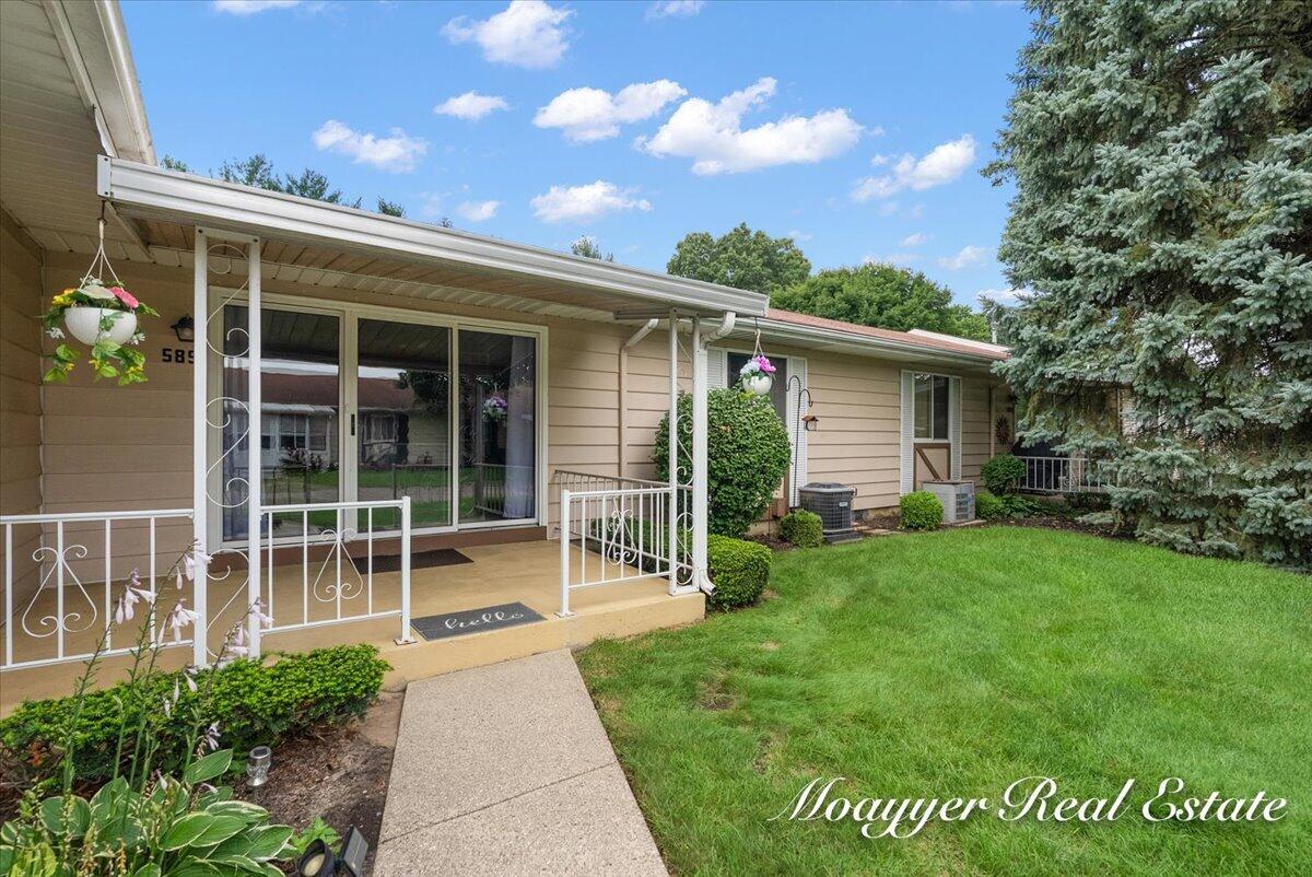 5891 Leisure S Drive Se Property Photo 3