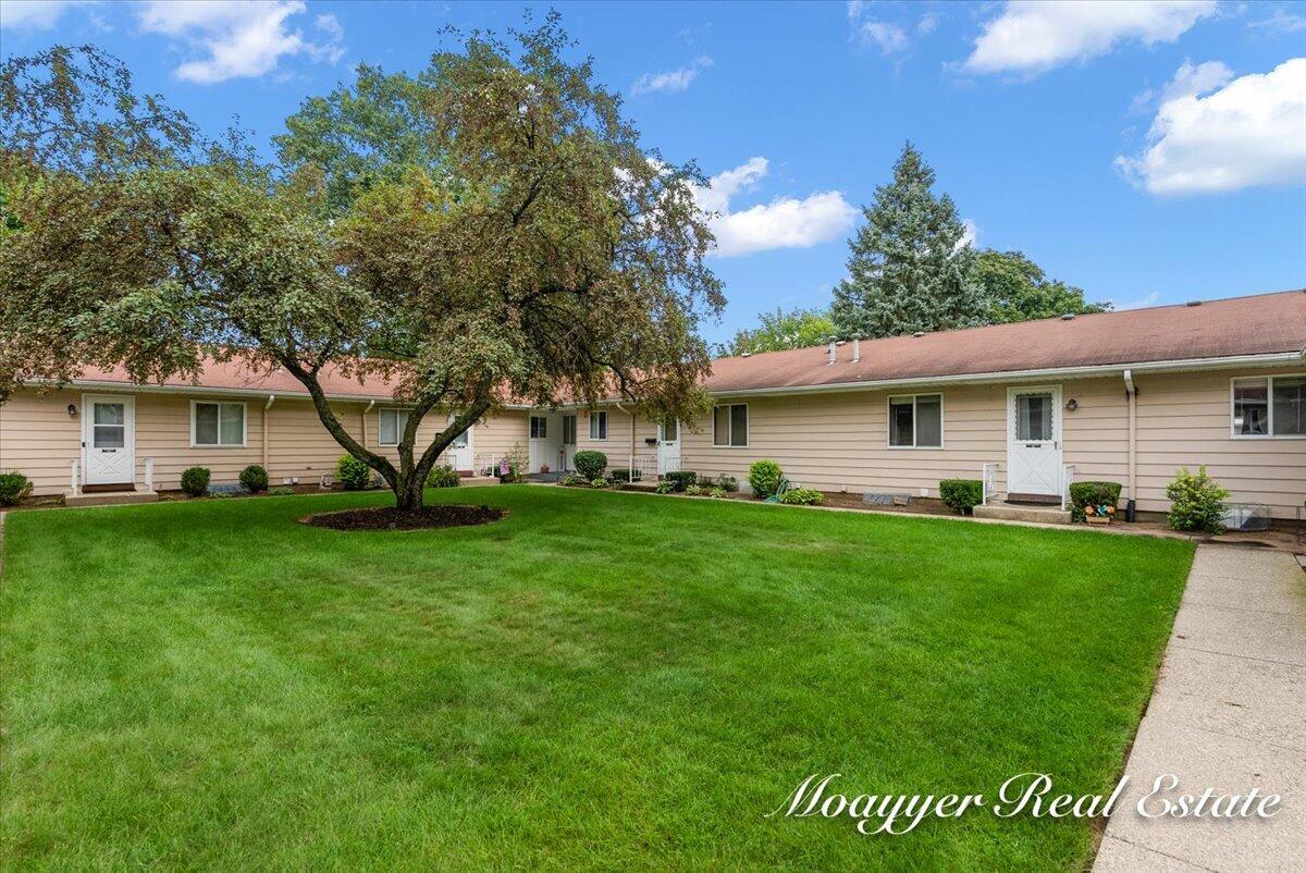 5891 Leisure S Drive Se Property Photo 9