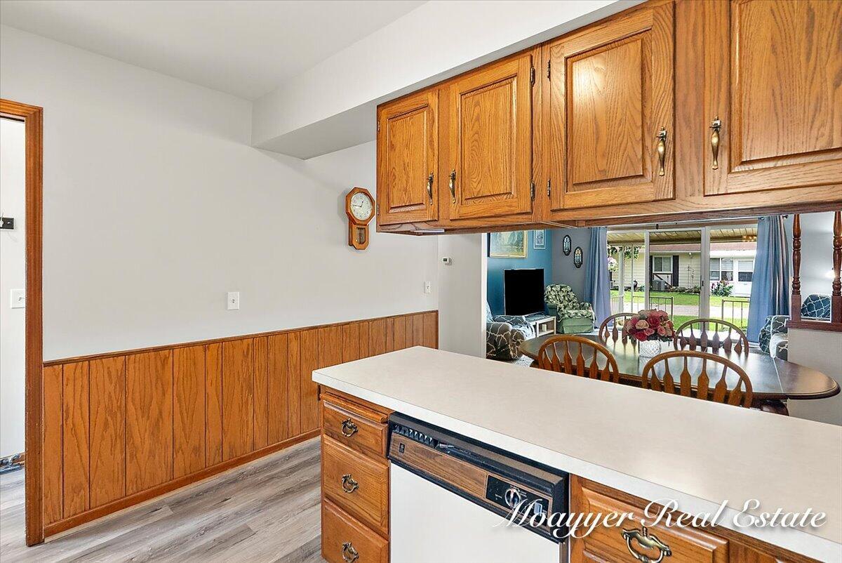 5891 Leisure S Drive Se Property Photo 12